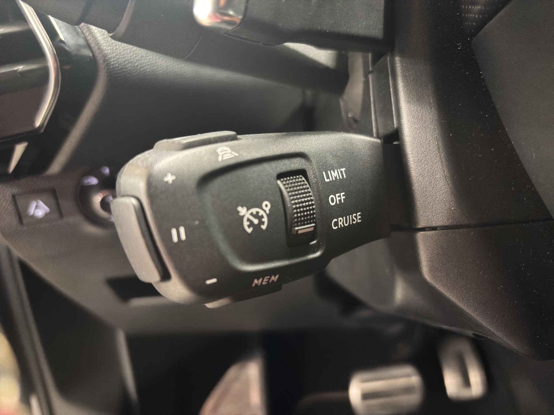 DS AUTOMOBILES 7 1.6 E-Tense Ligne Noire 4x4-image-9