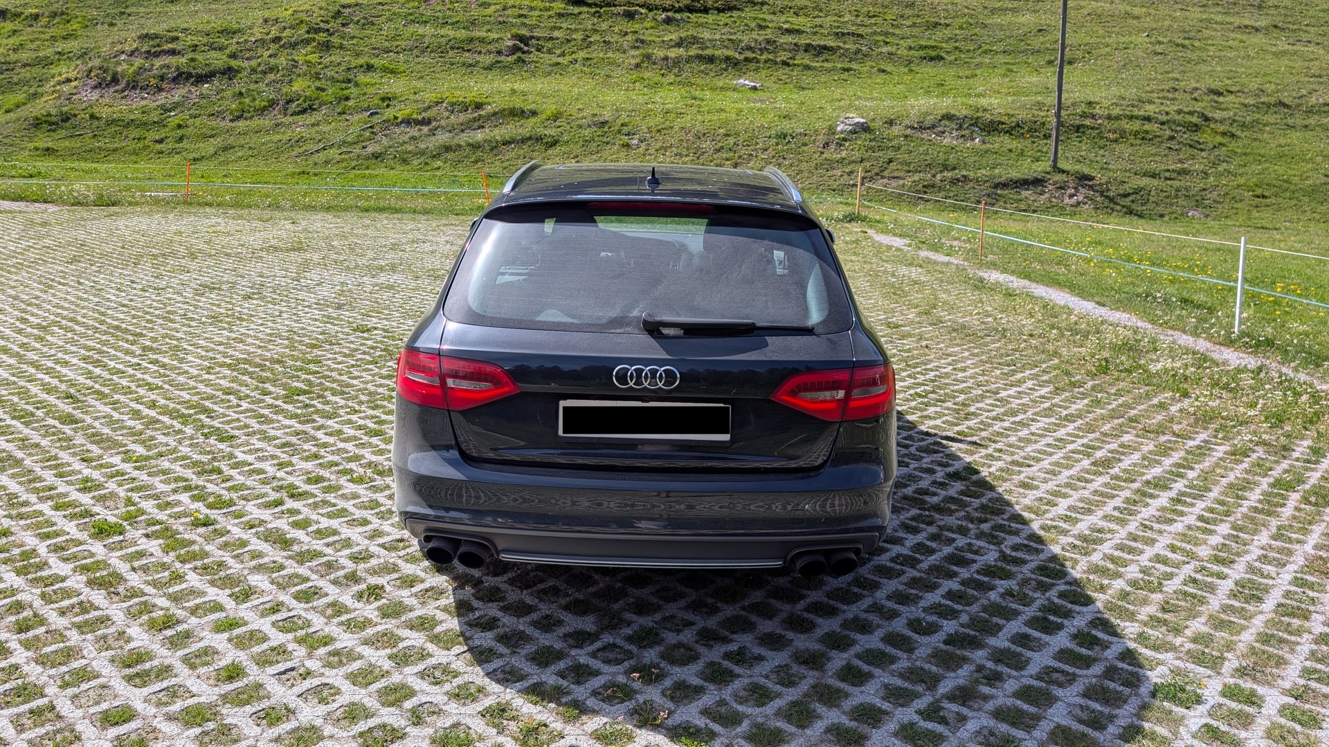 AUDI 3.0 V6 TFSI quattro S-Tronic-image-3