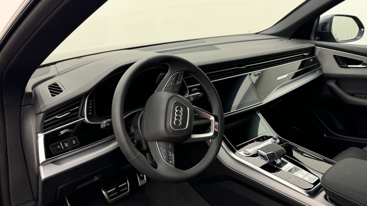 AUDI Q8 SUV TDI quattro 210 kW S line-image-6