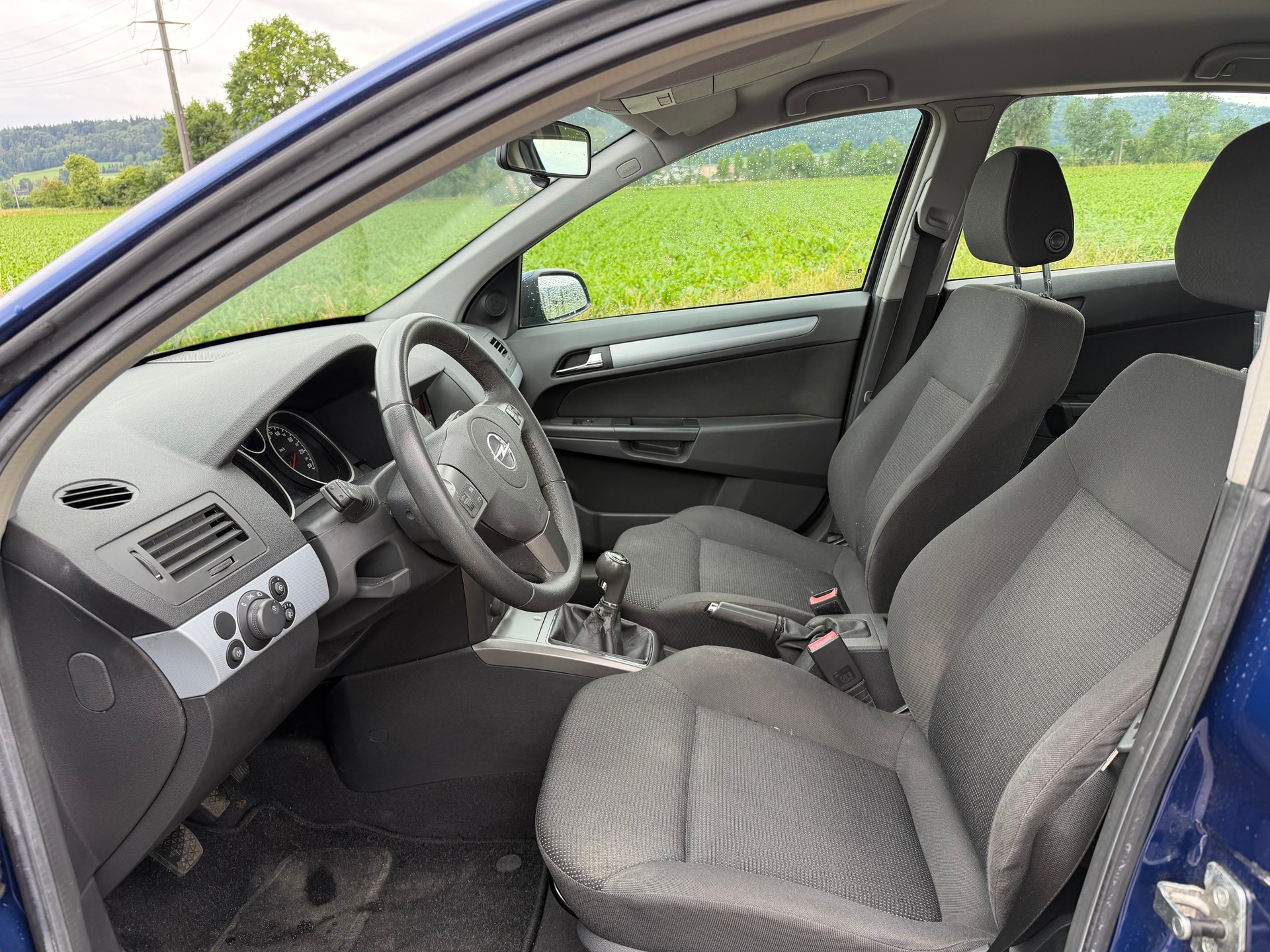 OPEL Astra 1.8i 16V Elegance **FRISCH AB MFK**-image-9