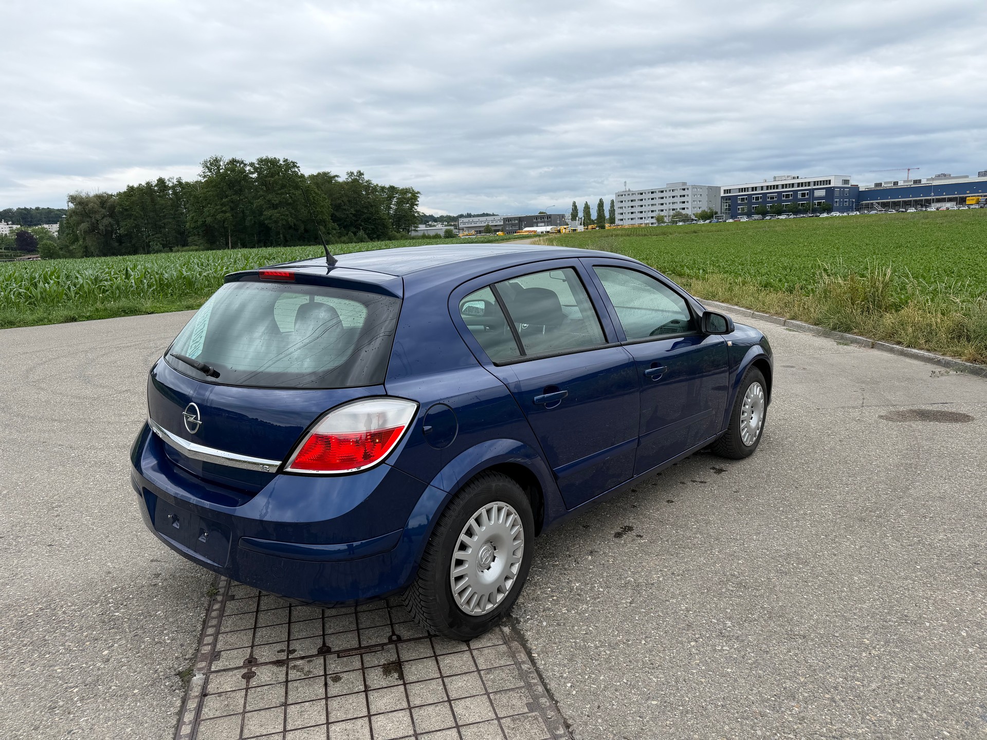 OPEL Astra 1.8i 16V Elegance **FRISCH AB MFK**-image-5