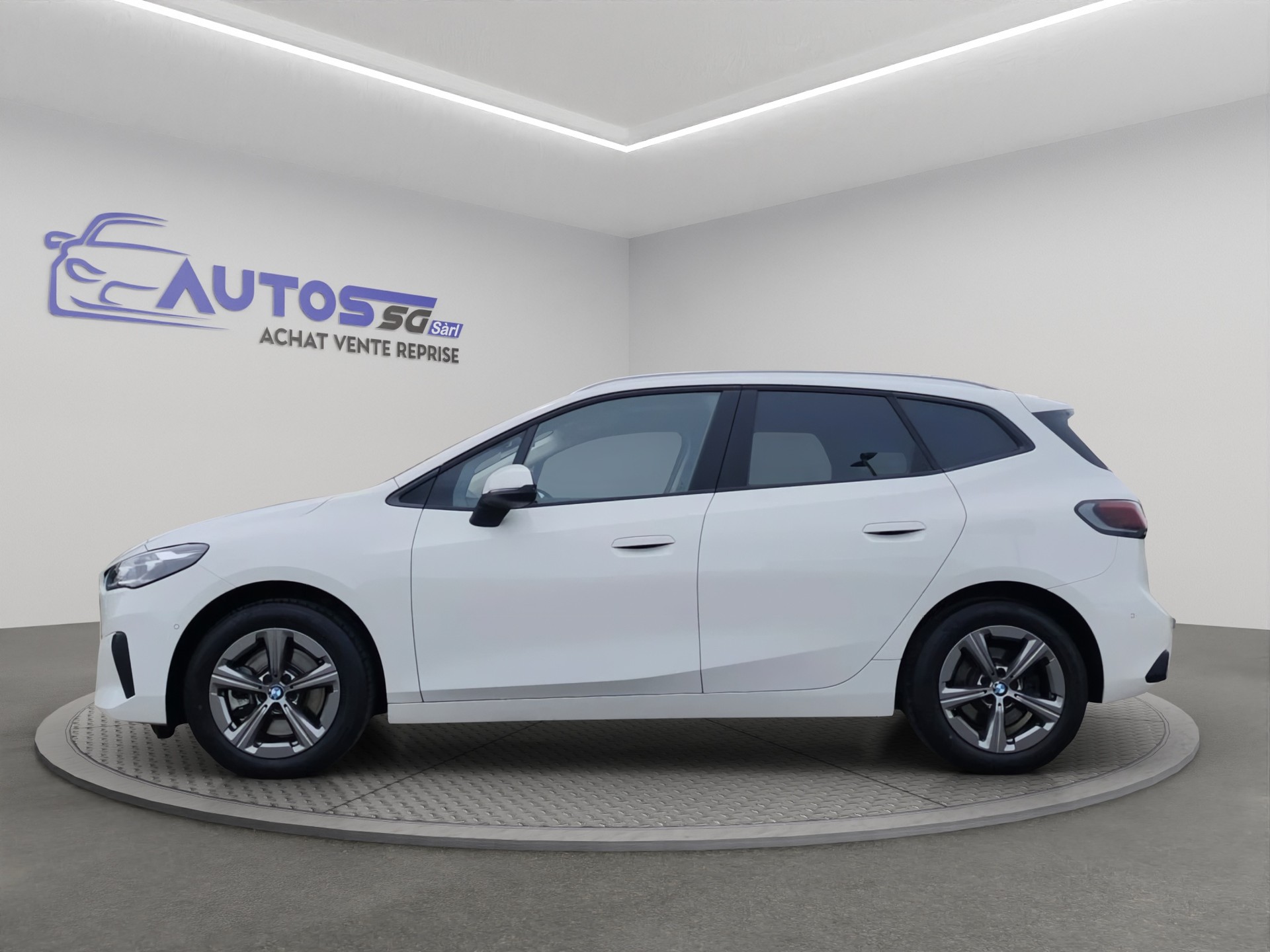 BMW 223d Active Tourer xDrive DKG-image-5
