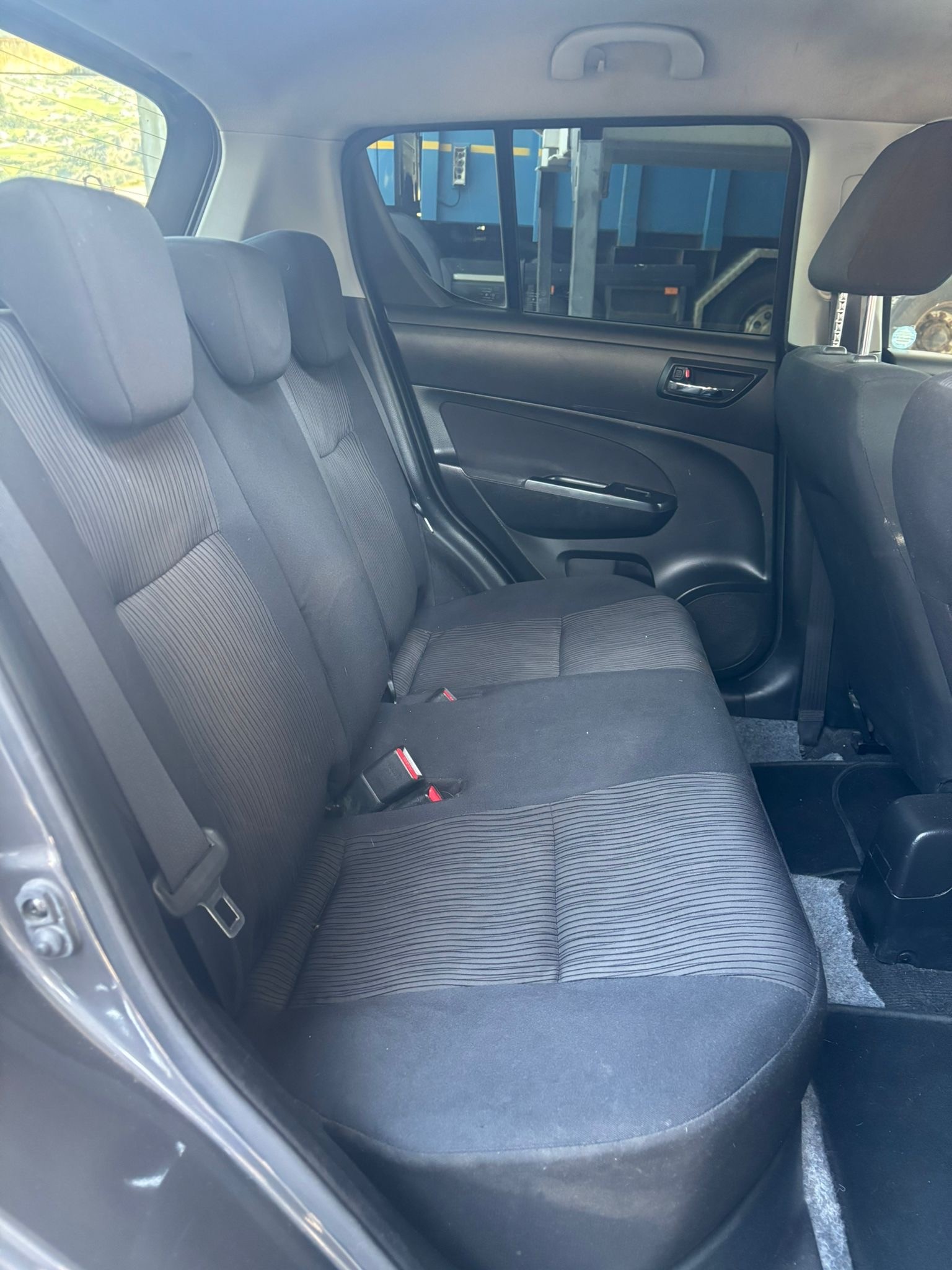 SUZUKI Swift 1.2i 16V GL Top 4x4-image-3