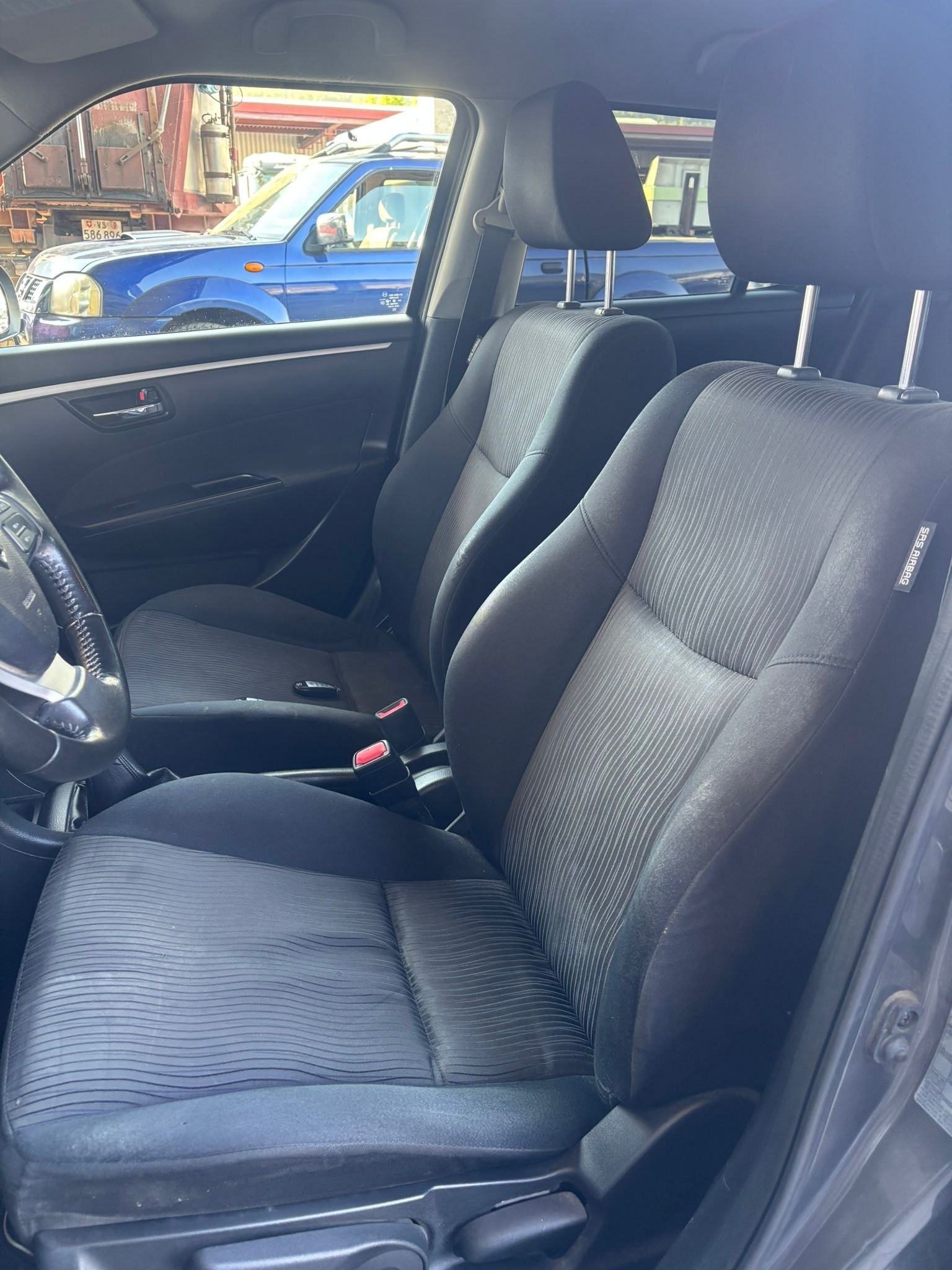 SUZUKI Swift 1.2i 16V GL Top 4x4-image-4