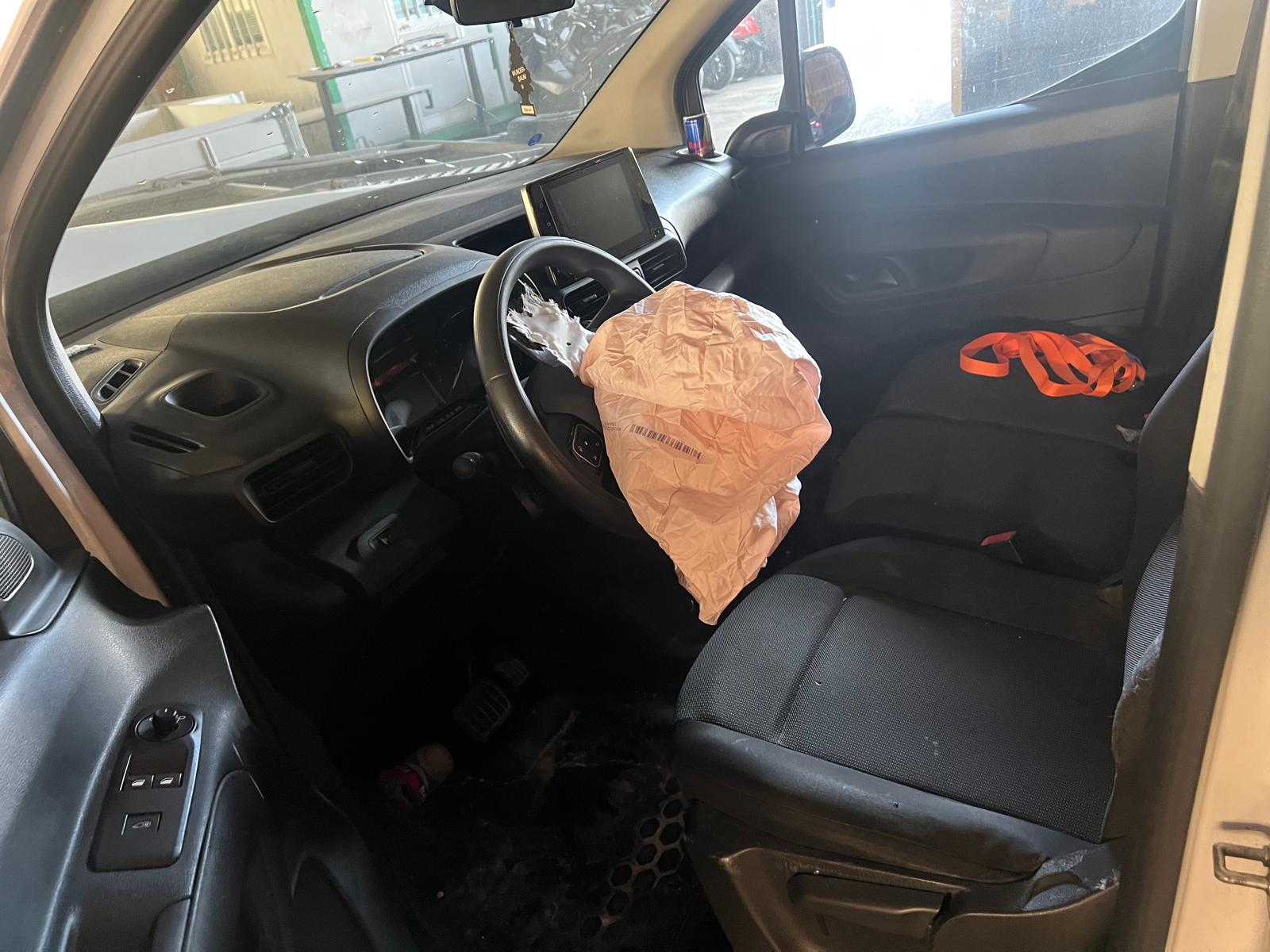 FIAT Doblo 1.5 BlueHDi L1 1000kg Pro A-image-7
