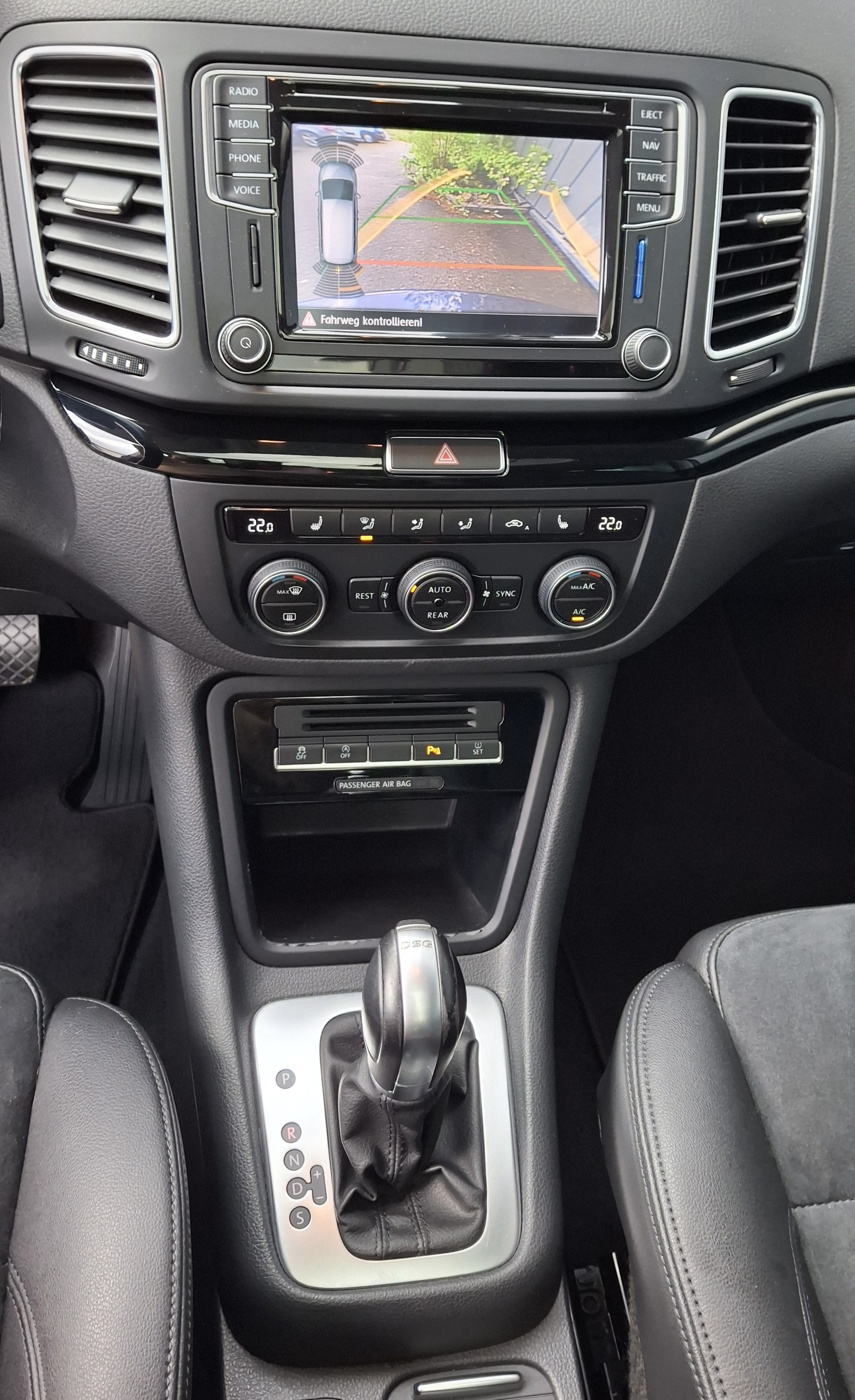 VW Sharan 2.0 TDI BMT Comfortline DSG-image-10