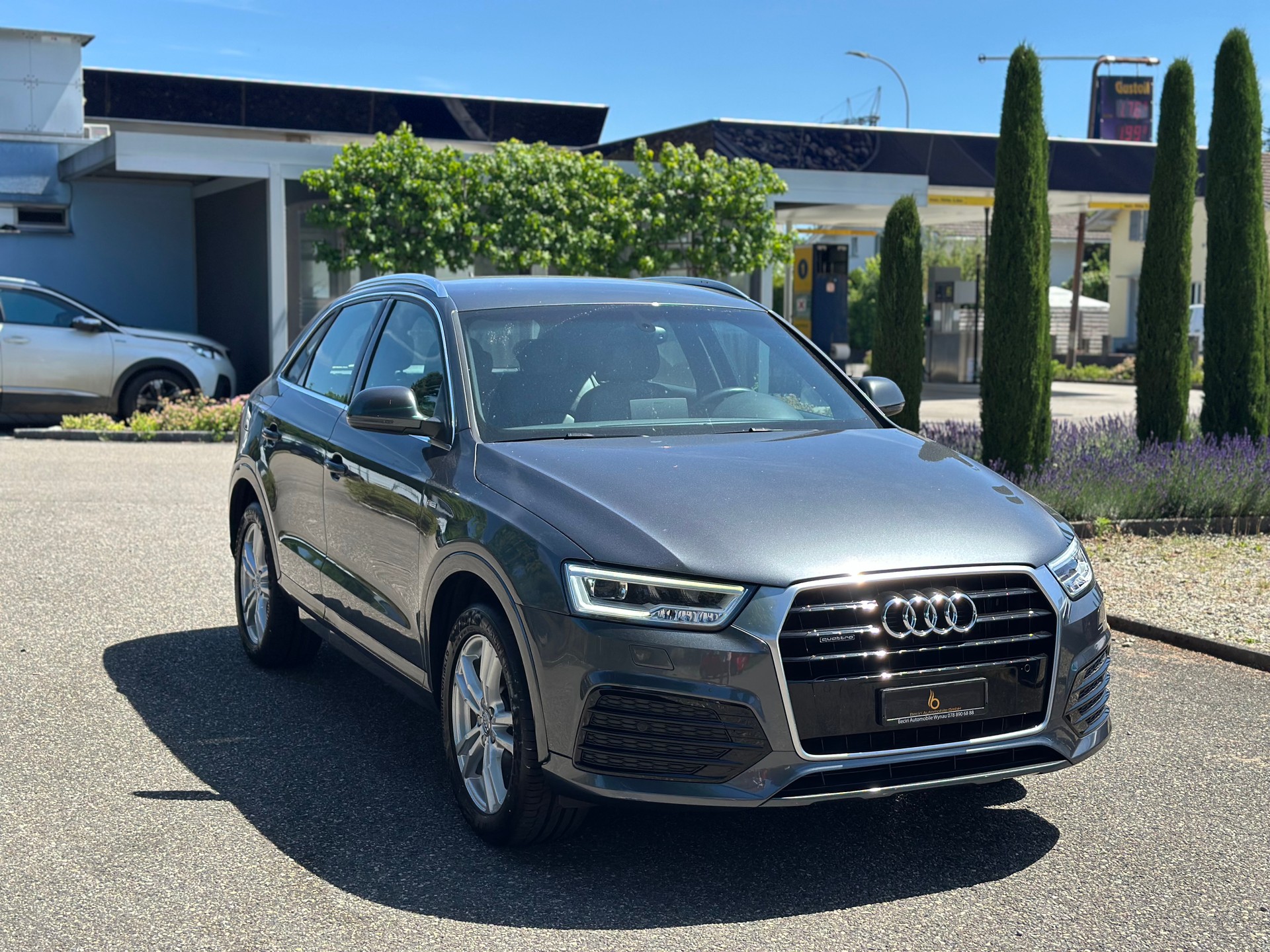 AUDI Q3 2.0 TDI quattro S-tronic-image-0