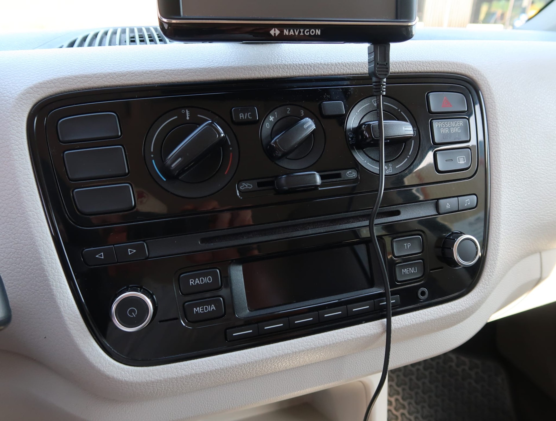 VW Up 1.0 high up ASG-image-18