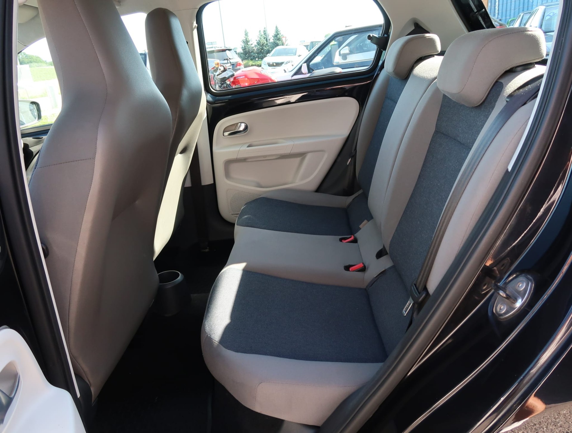 VW Up 1.0 high up ASG-image-21