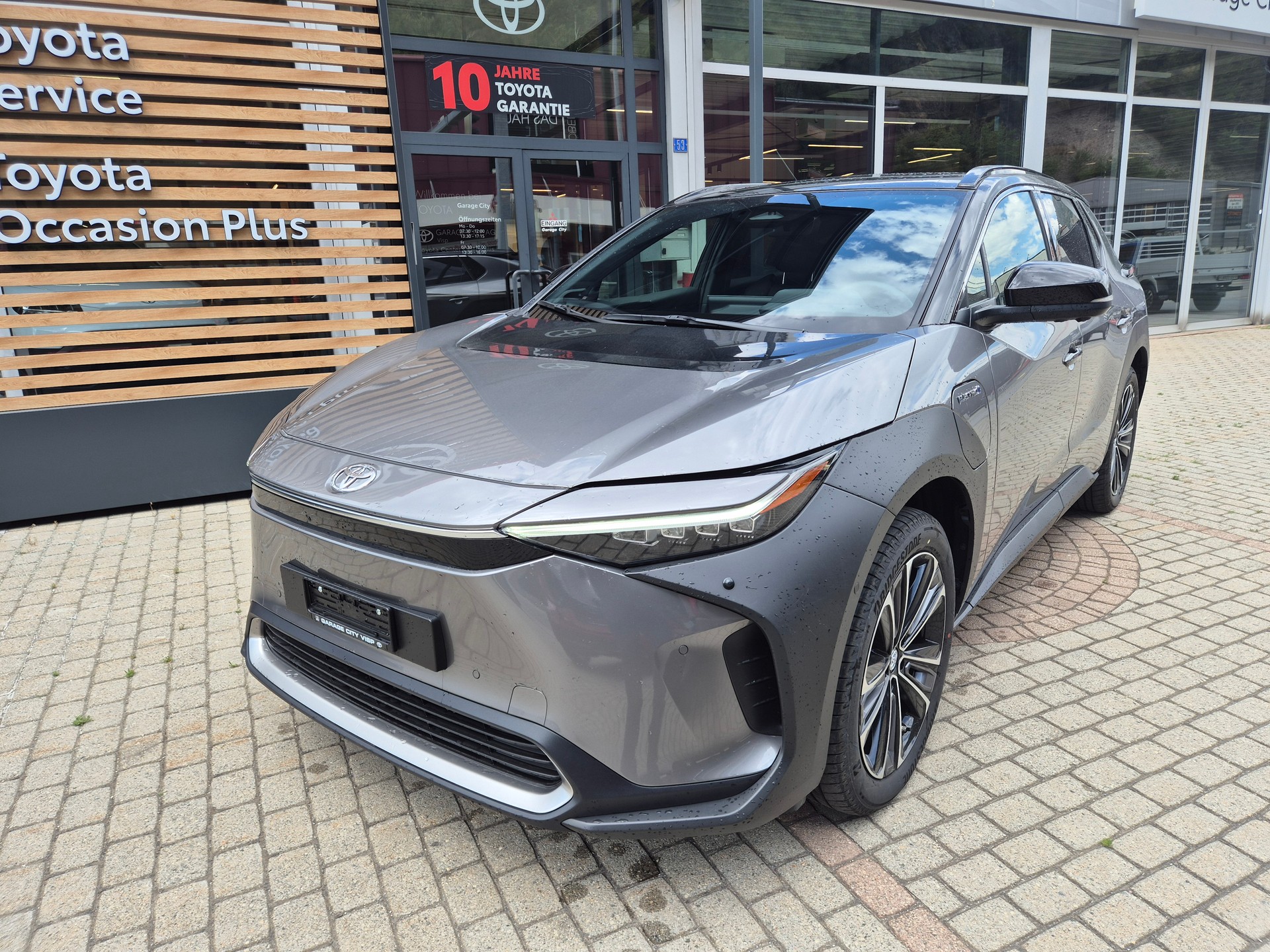 TOYOTA bZ4X Premium 71,4 kWh 4WD-image-0