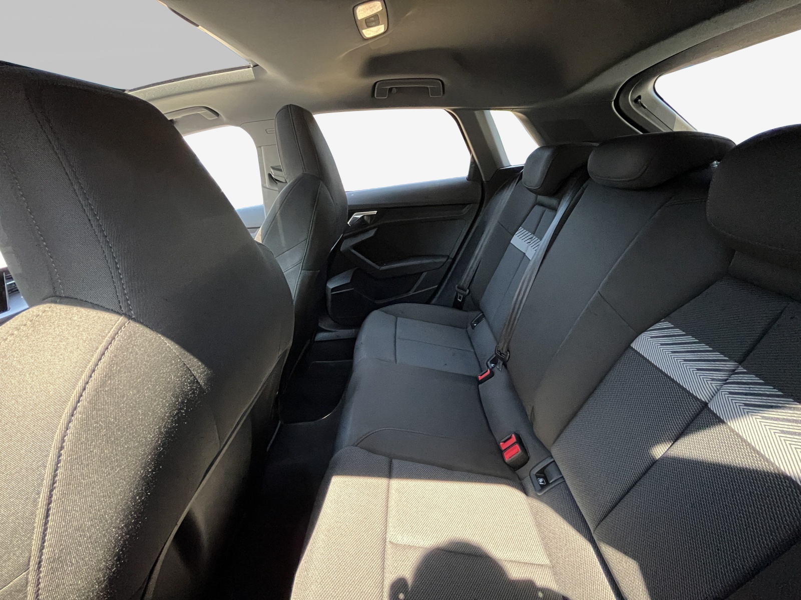 AUDI A3 Sportback 35 TFSI S-tronic-image-8