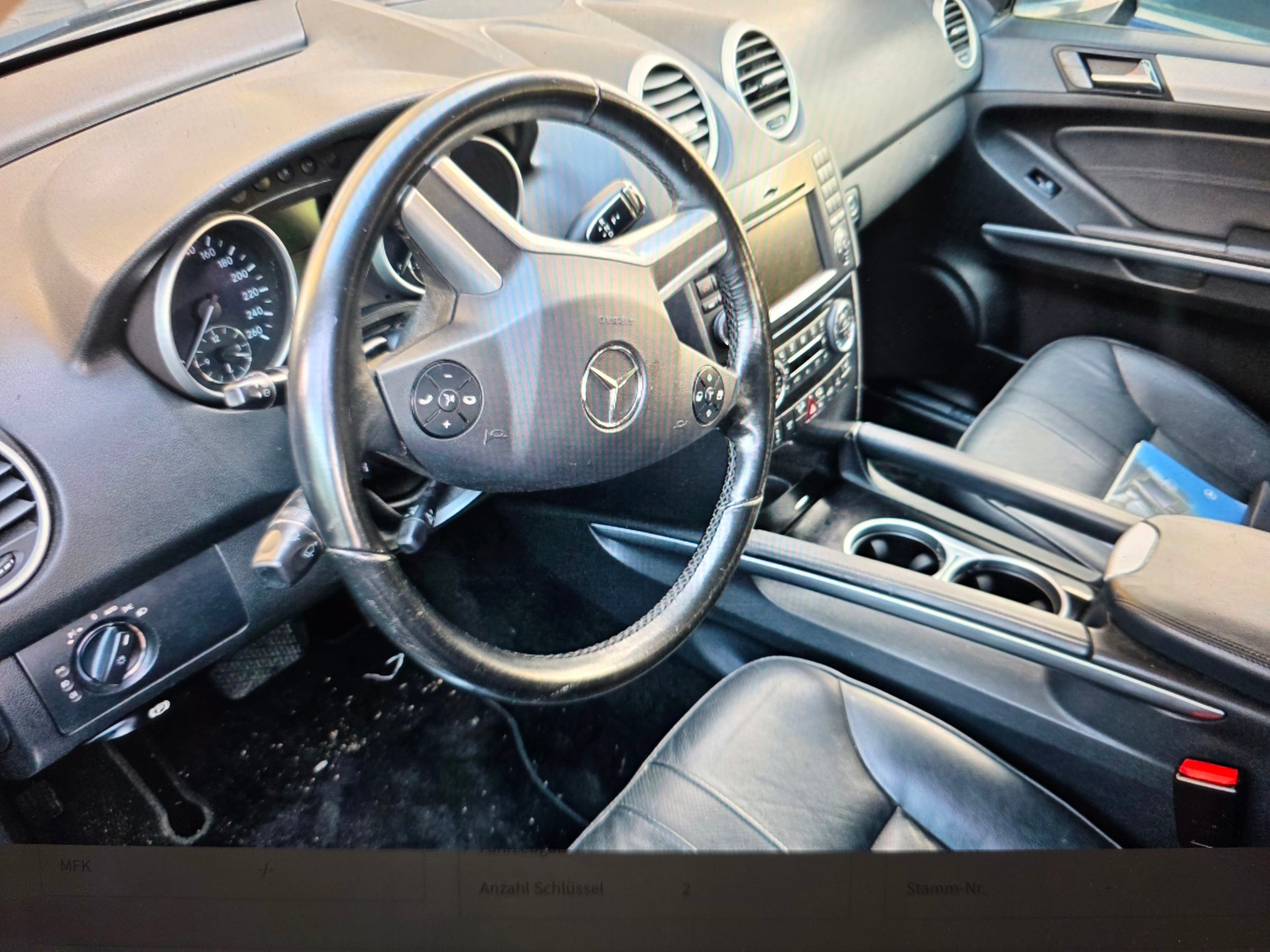MERCEDES-BENZ ML 350 BlueTEC 4Matic 7G-Tronic TURBOSCHADEN-image-2