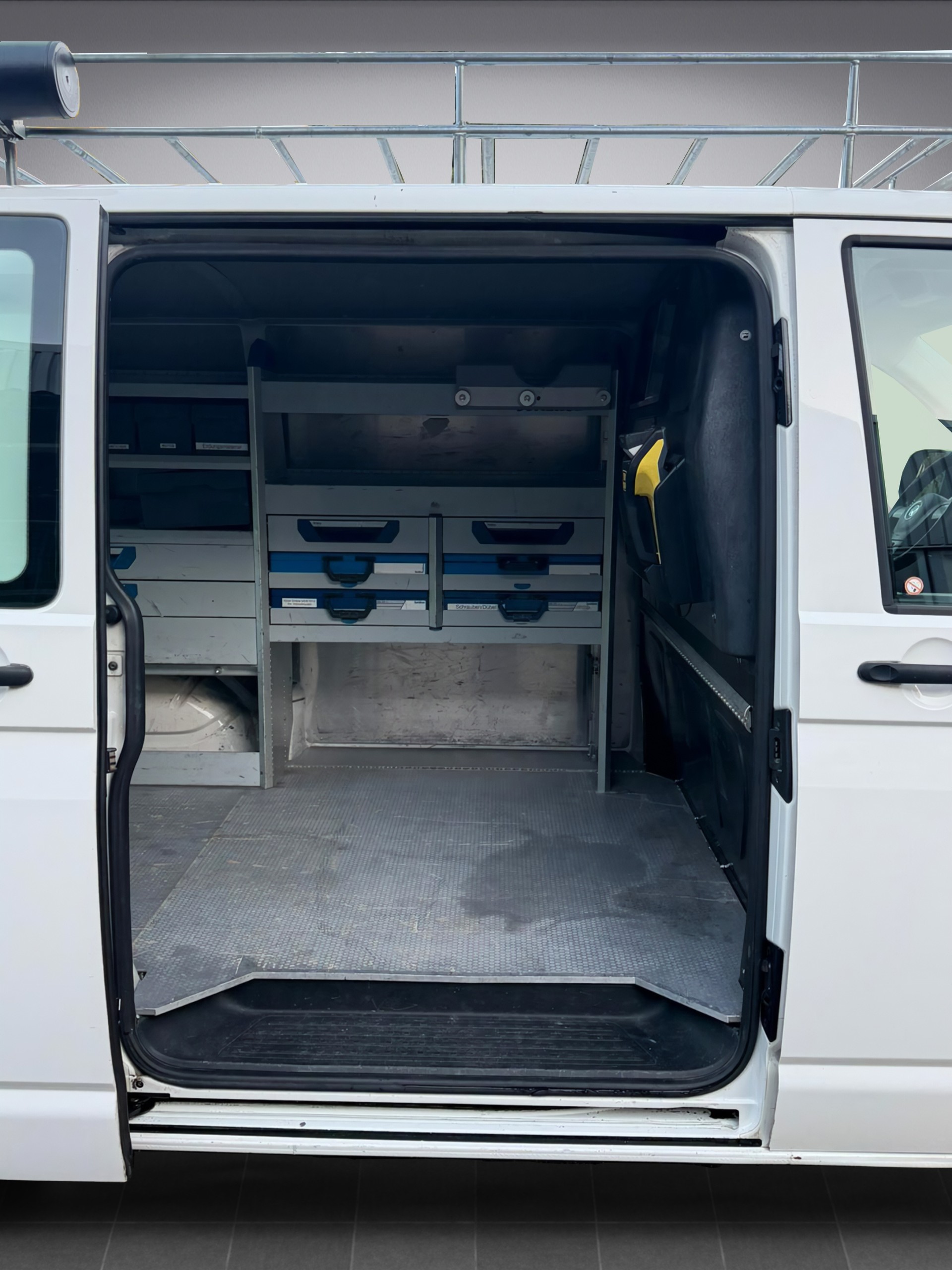 VW T5 2.0 TDI DSG * Sortimo * Nutzlast 1179kg * Klima * 3 Sitzer * Automat *-image-12