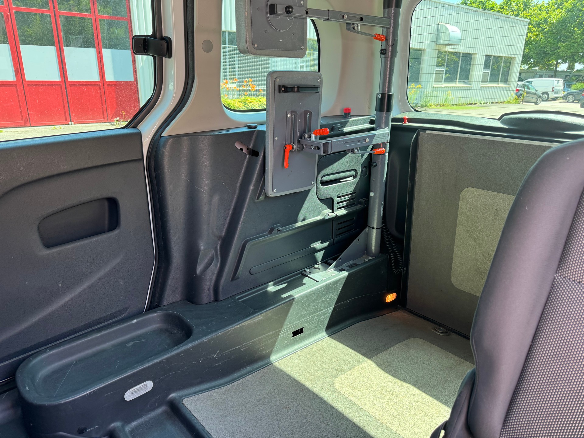 RENAULT Kangoo 1.6 16V *** Rampe handicapé**+-image-12