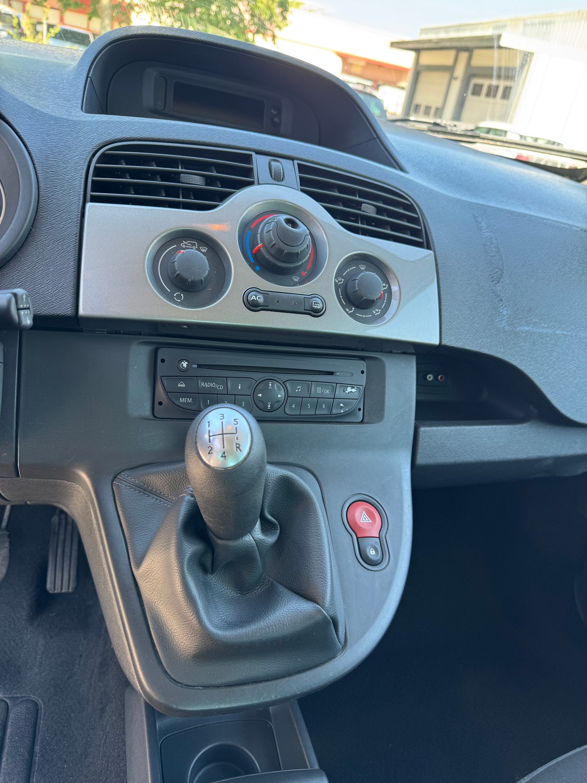 RENAULT Kangoo 1.6 16V *** Rampe handicapé**+-image-9