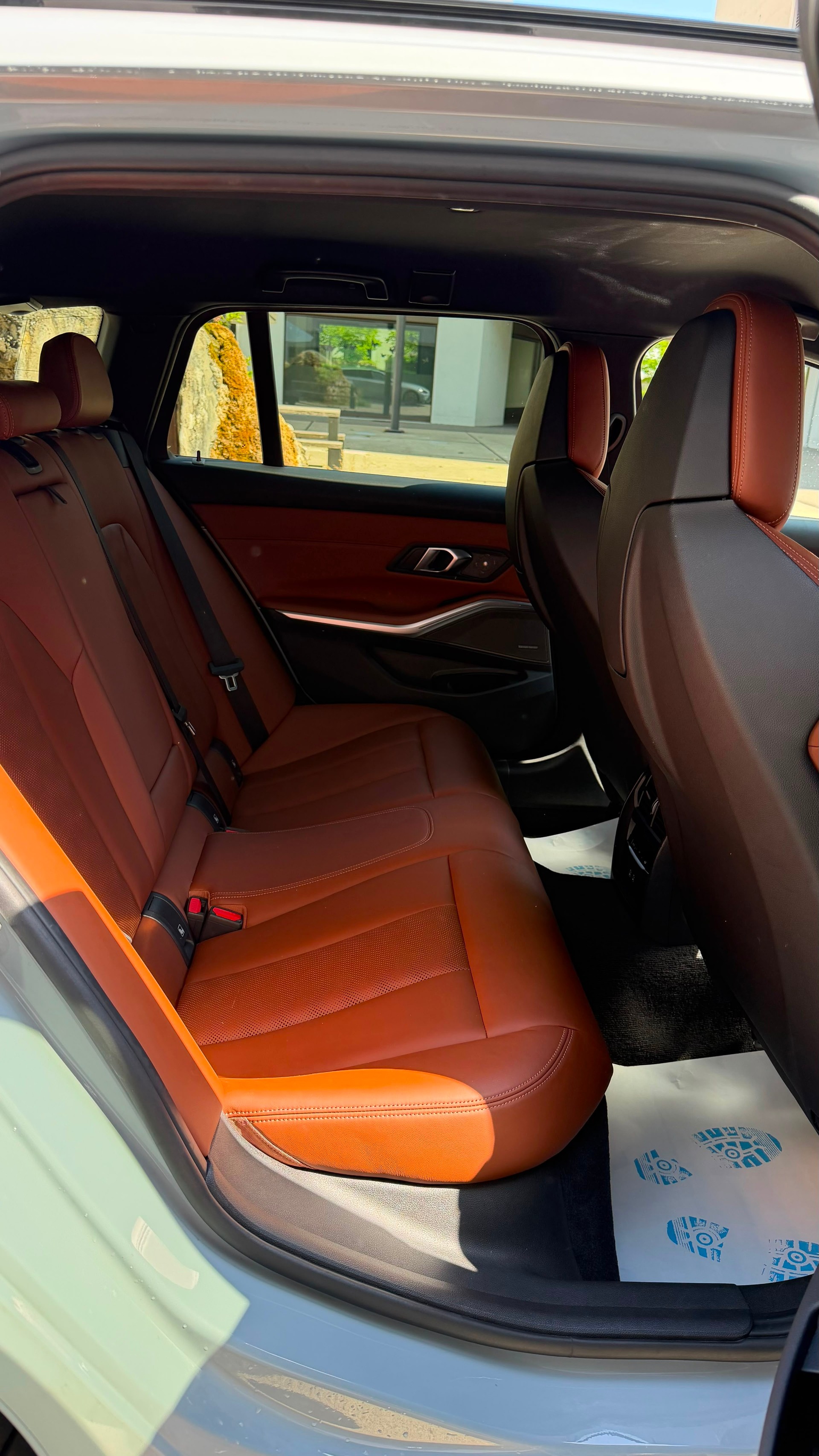 BMW M3 Touring xDrive Competition M-image-16