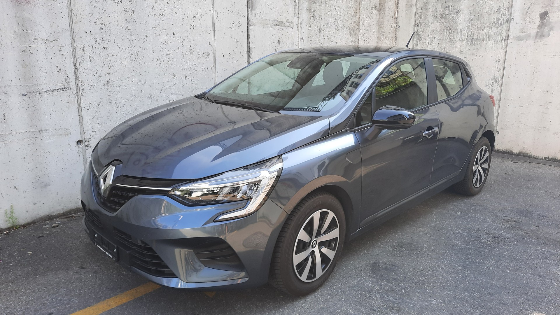 RENAULT Clio 1.0 Equilibre-image-1