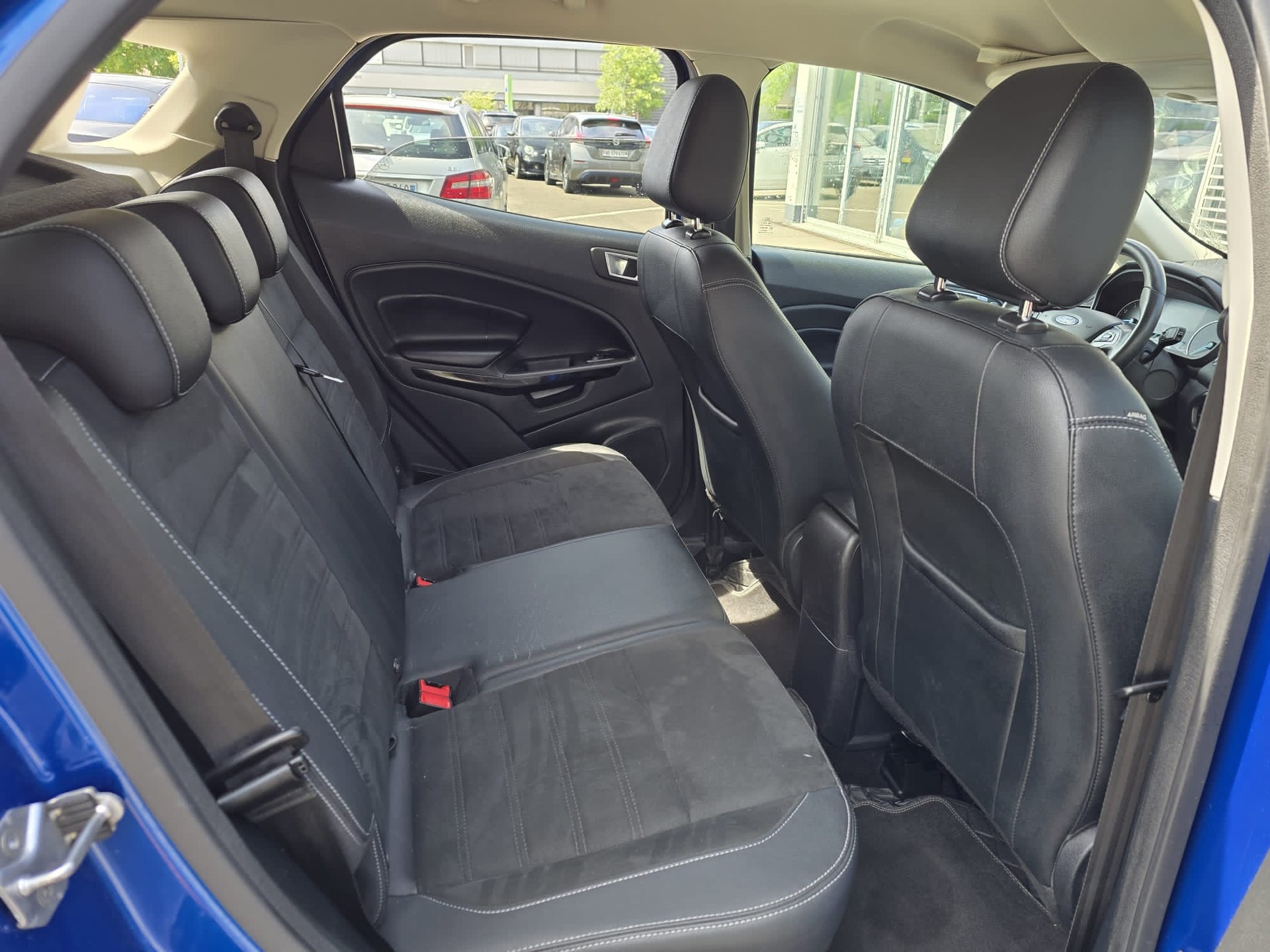 FORD EcoSport 1.0 SCTi Titanium-image-14