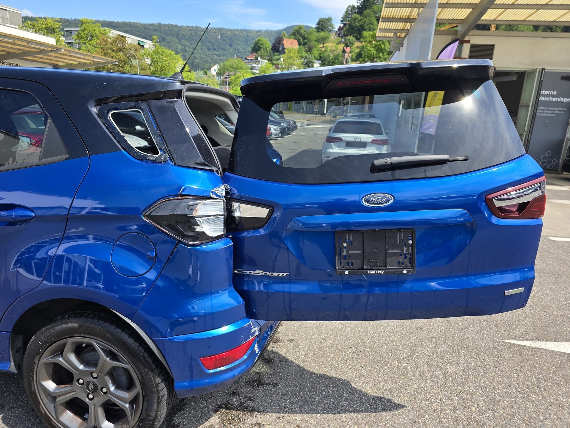 FORD EcoSport 1.0 SCTi Titanium-image-3