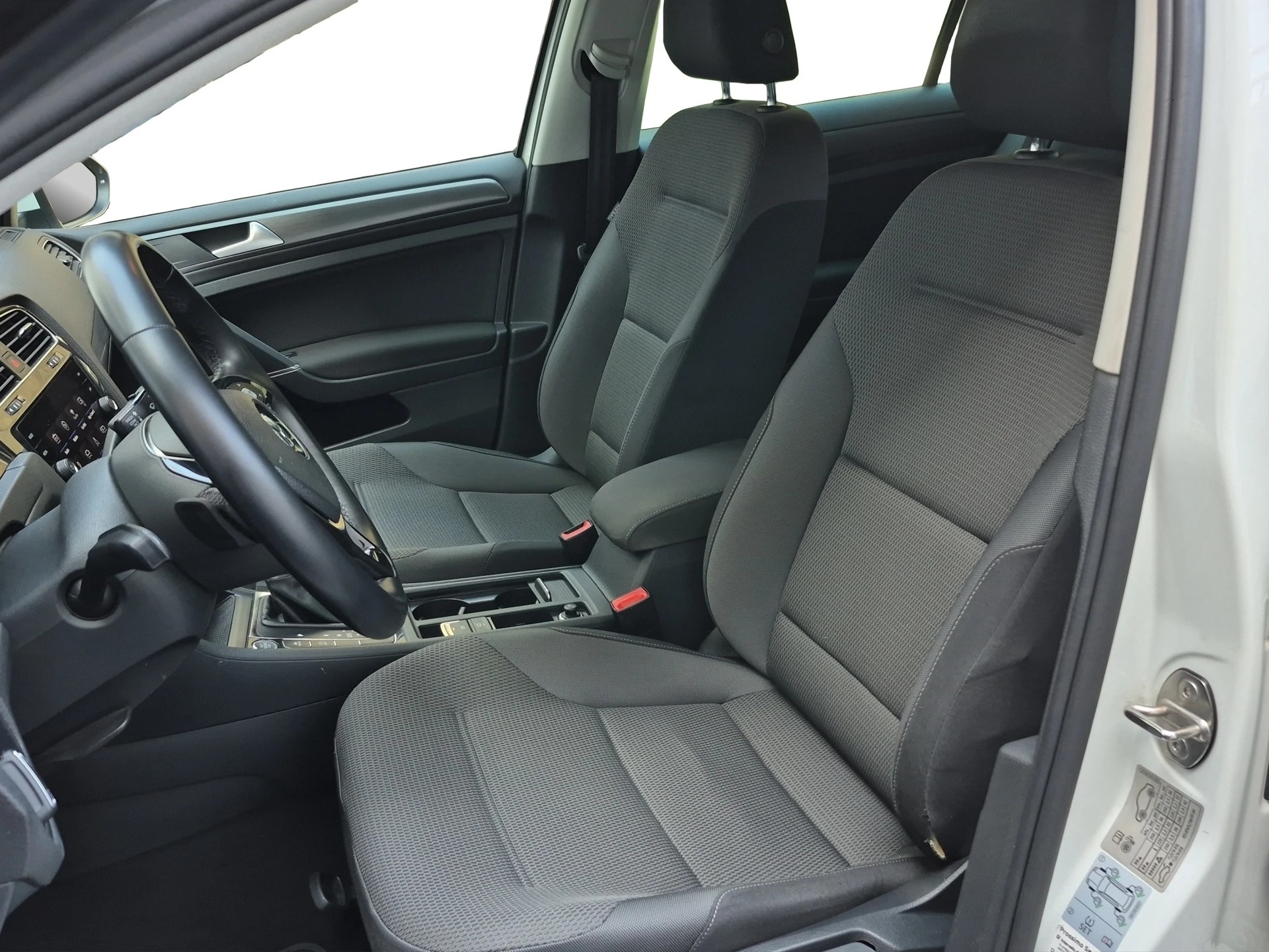 VW Golf 1.5 TSI EVO DSG *Carplay/RF-Kamera*-image-8