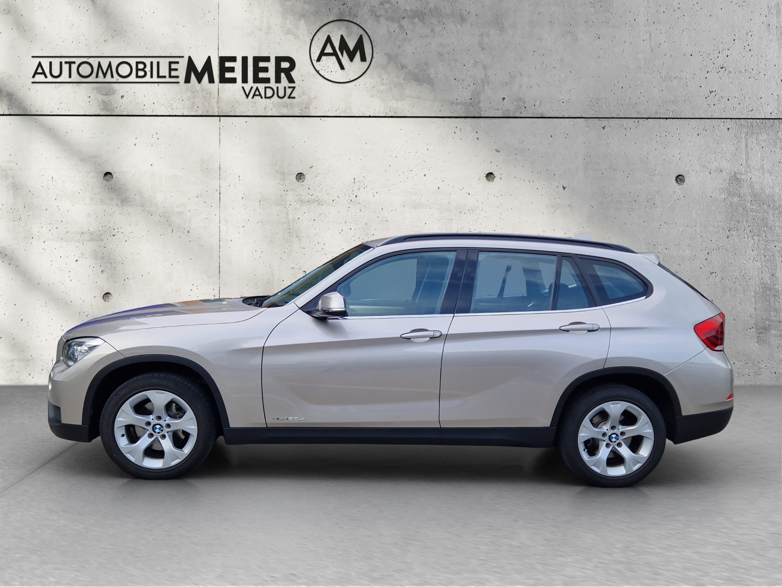 BMW X1 E84 20d xDrive-image-1
