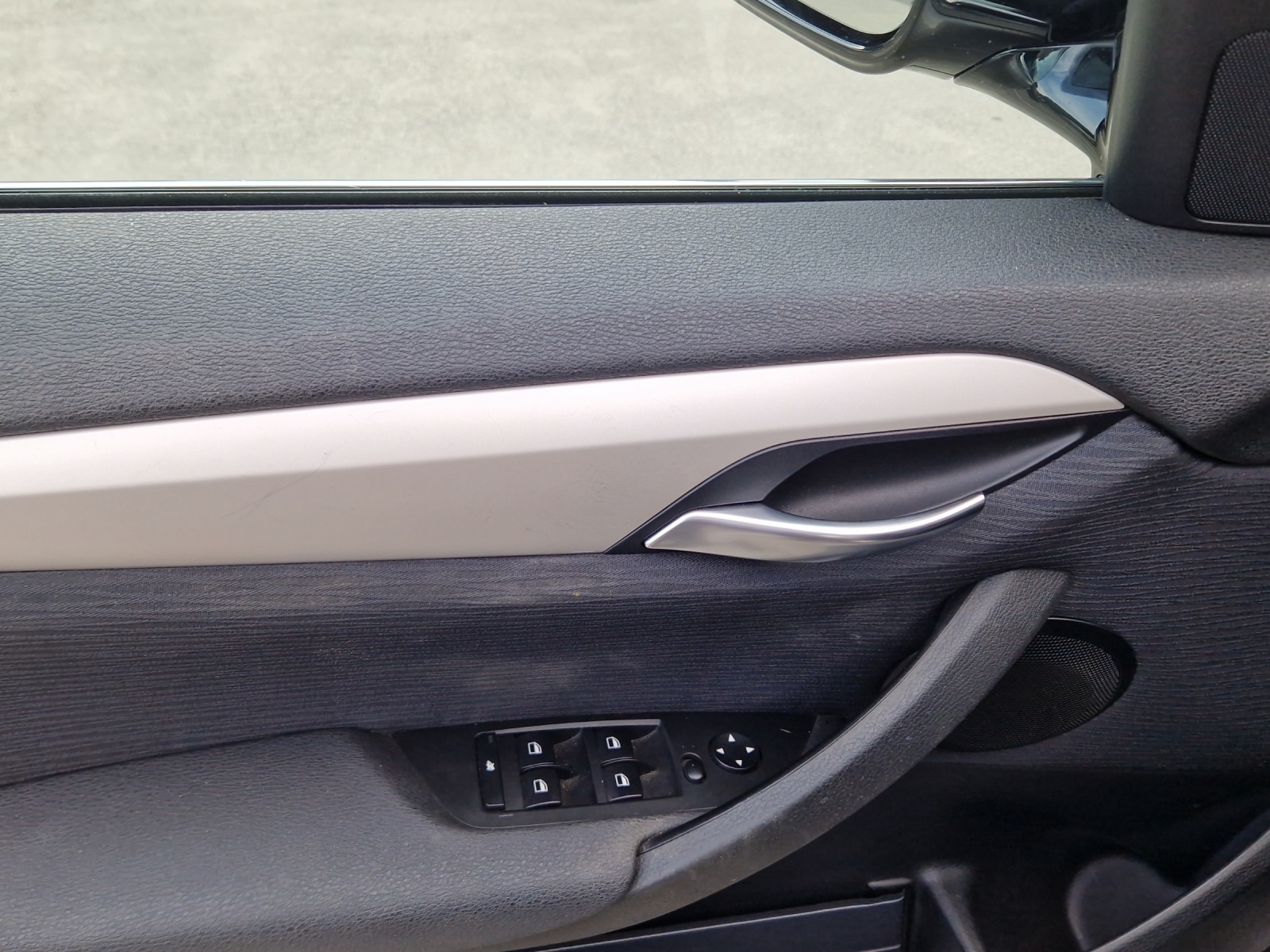 BMW X1 E84 20d xDrive-image-13
