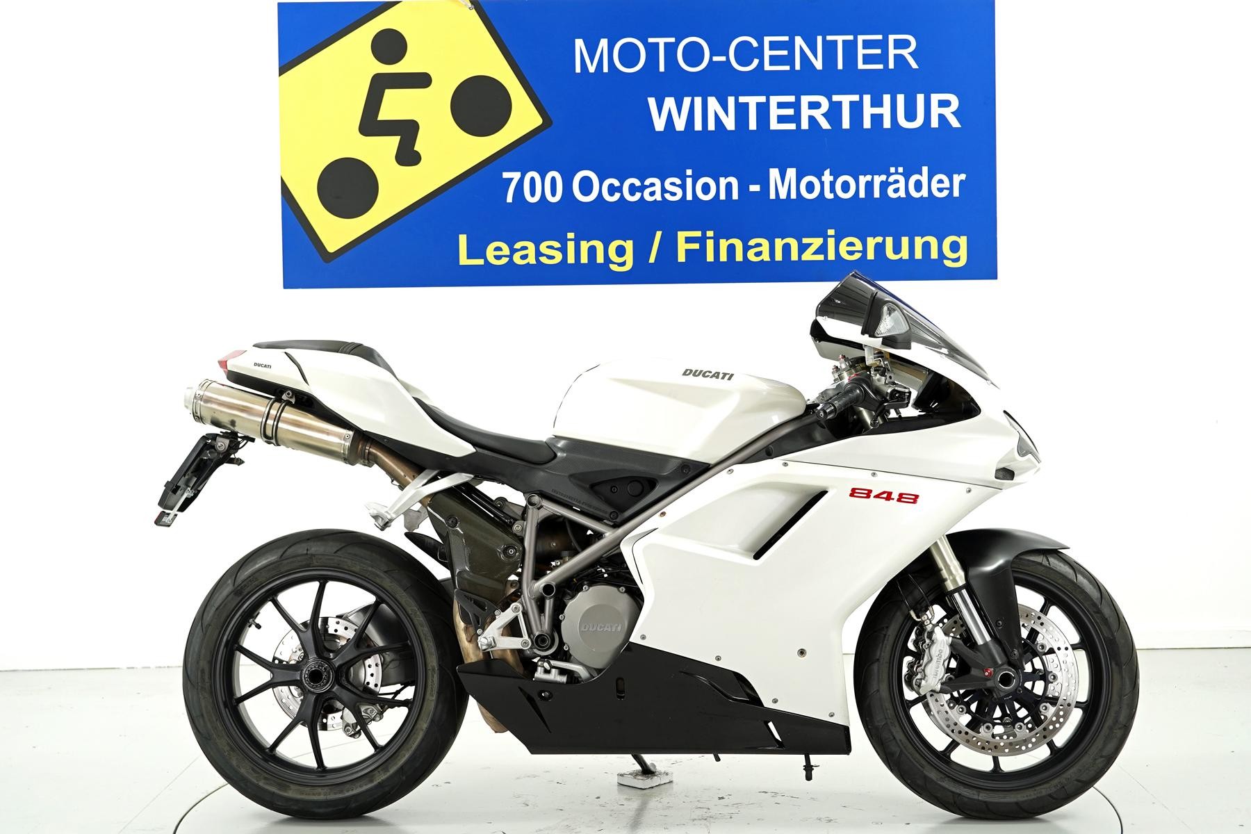 DUCATI 848