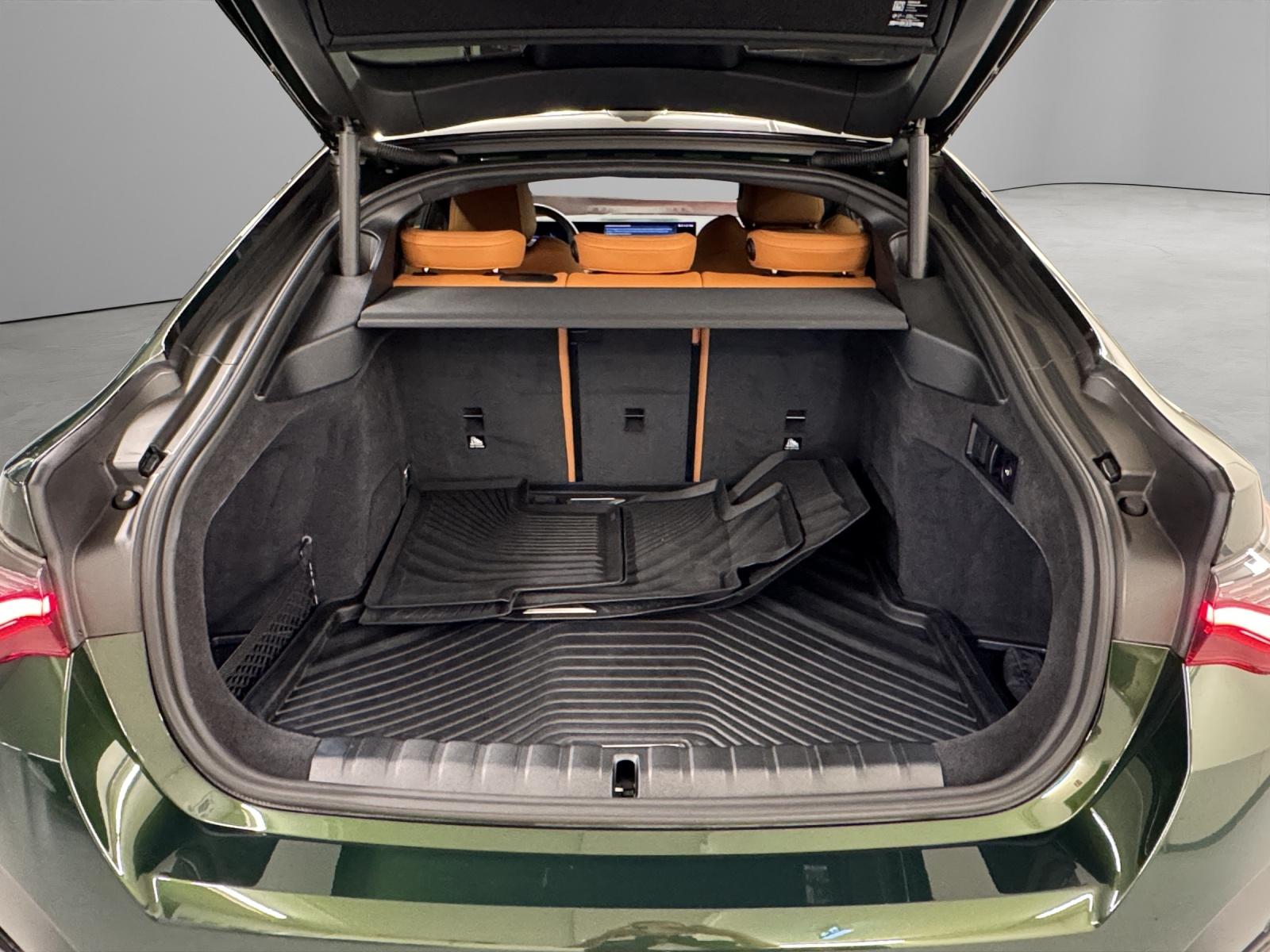 BMW i4 M50-image-9