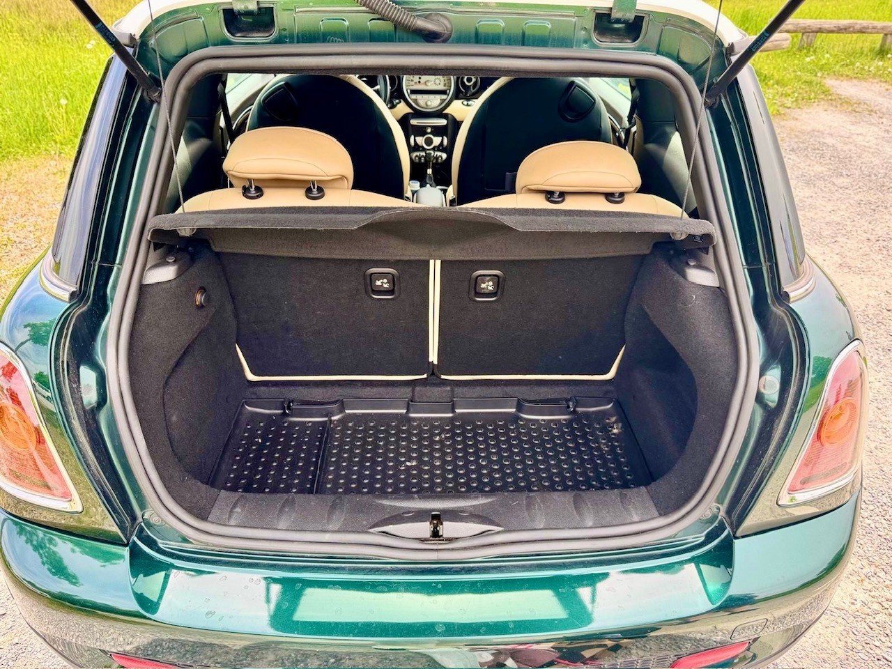MINI 1.6i Cooper S-image-5