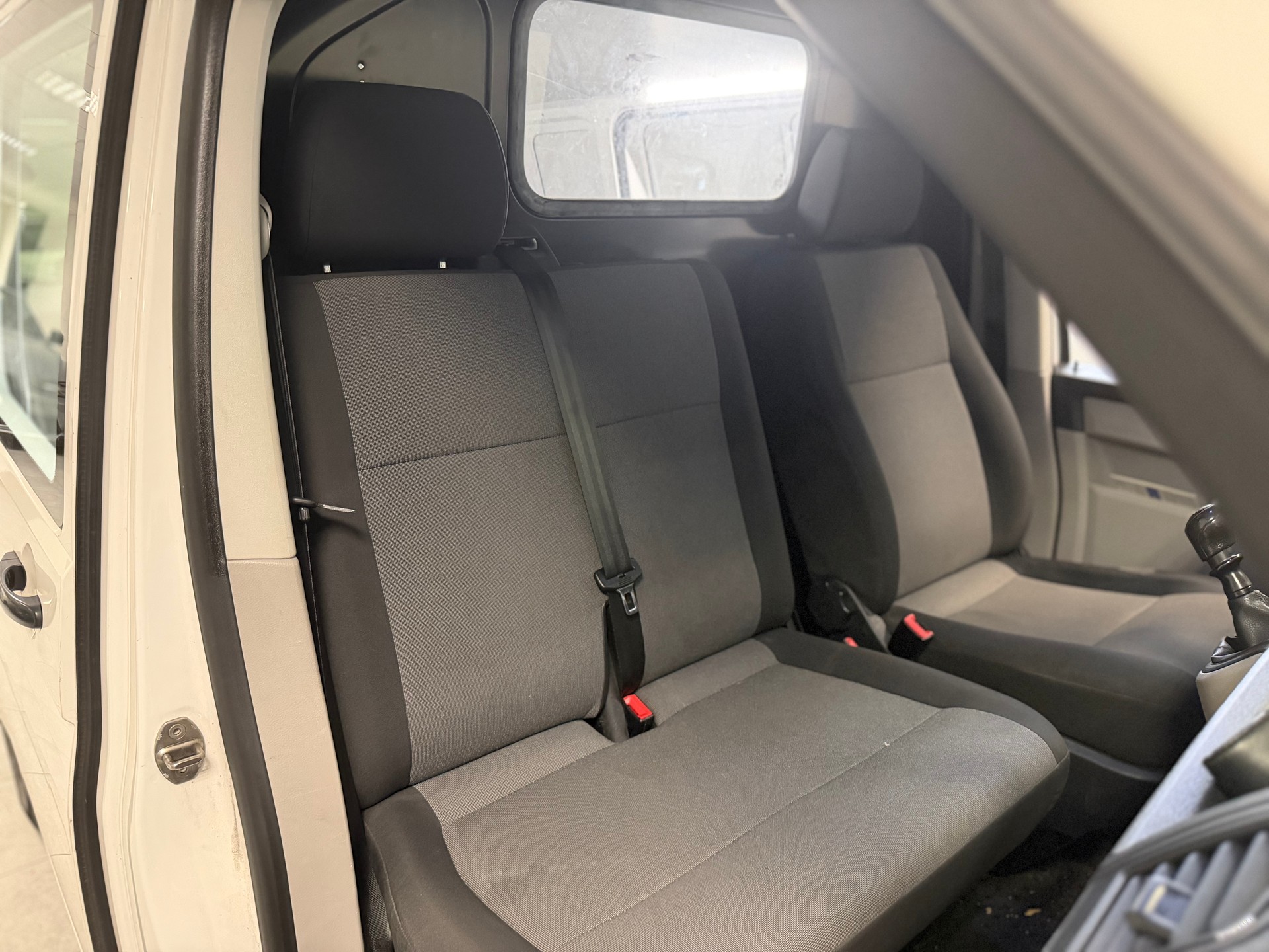 VW T6 2.0 TDI 4Motion-image-17