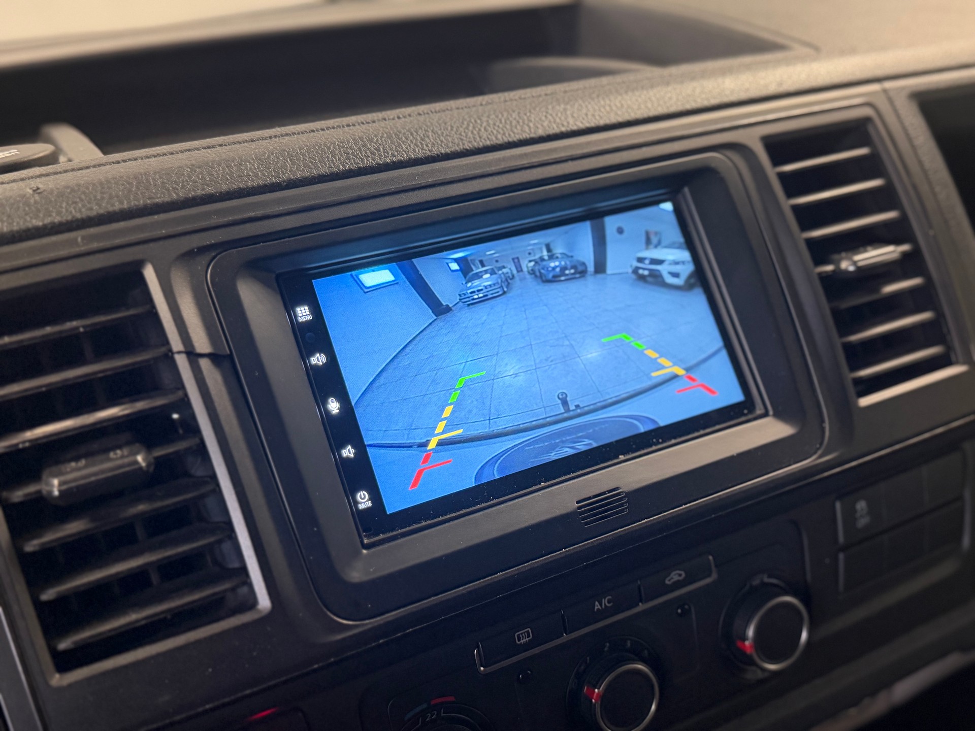 VW T6 2.0 TDI 4Motion-image-22