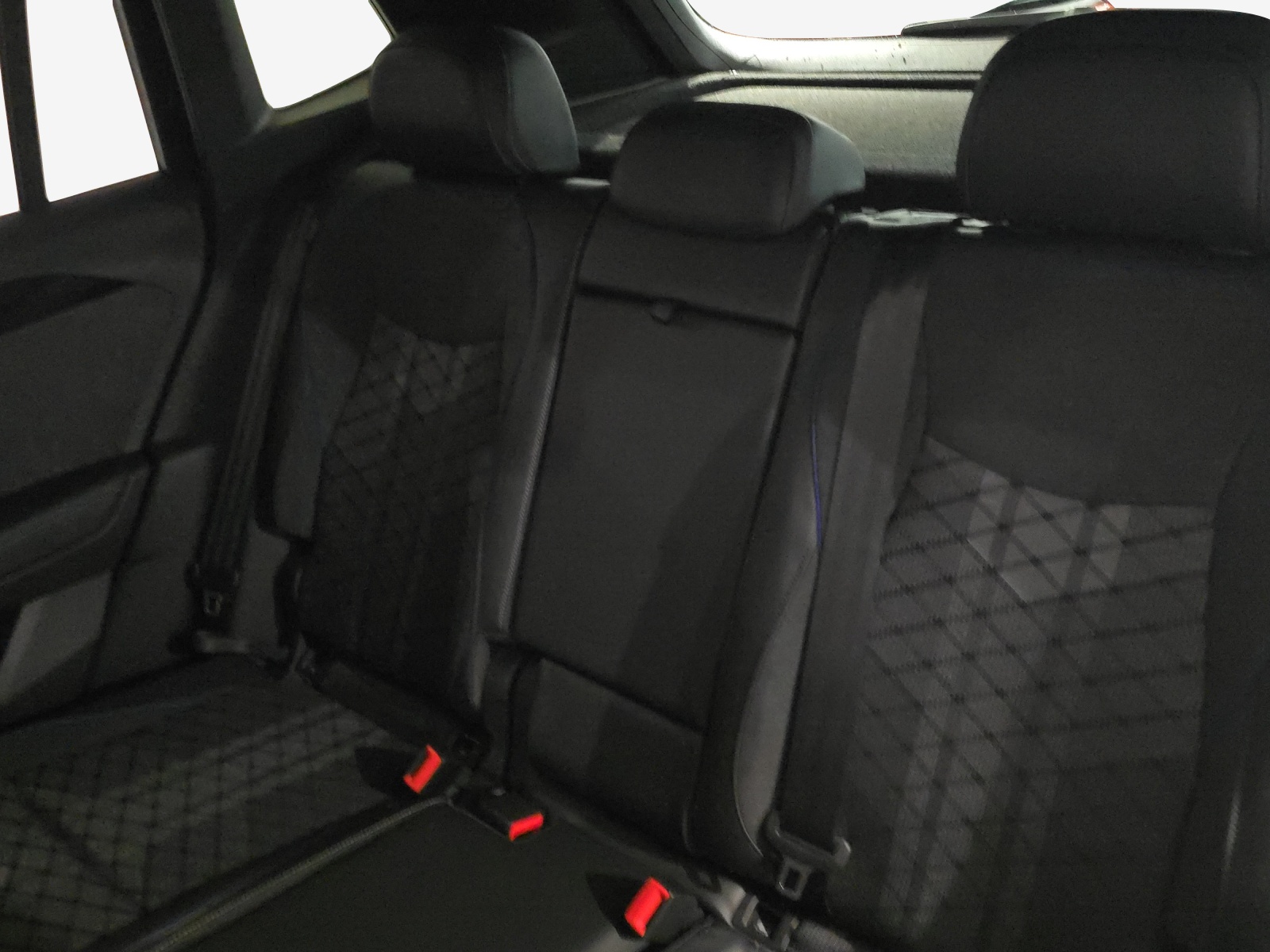 VW Tiguan 2.0 TSI DSG R-Line 4Motion-image-12