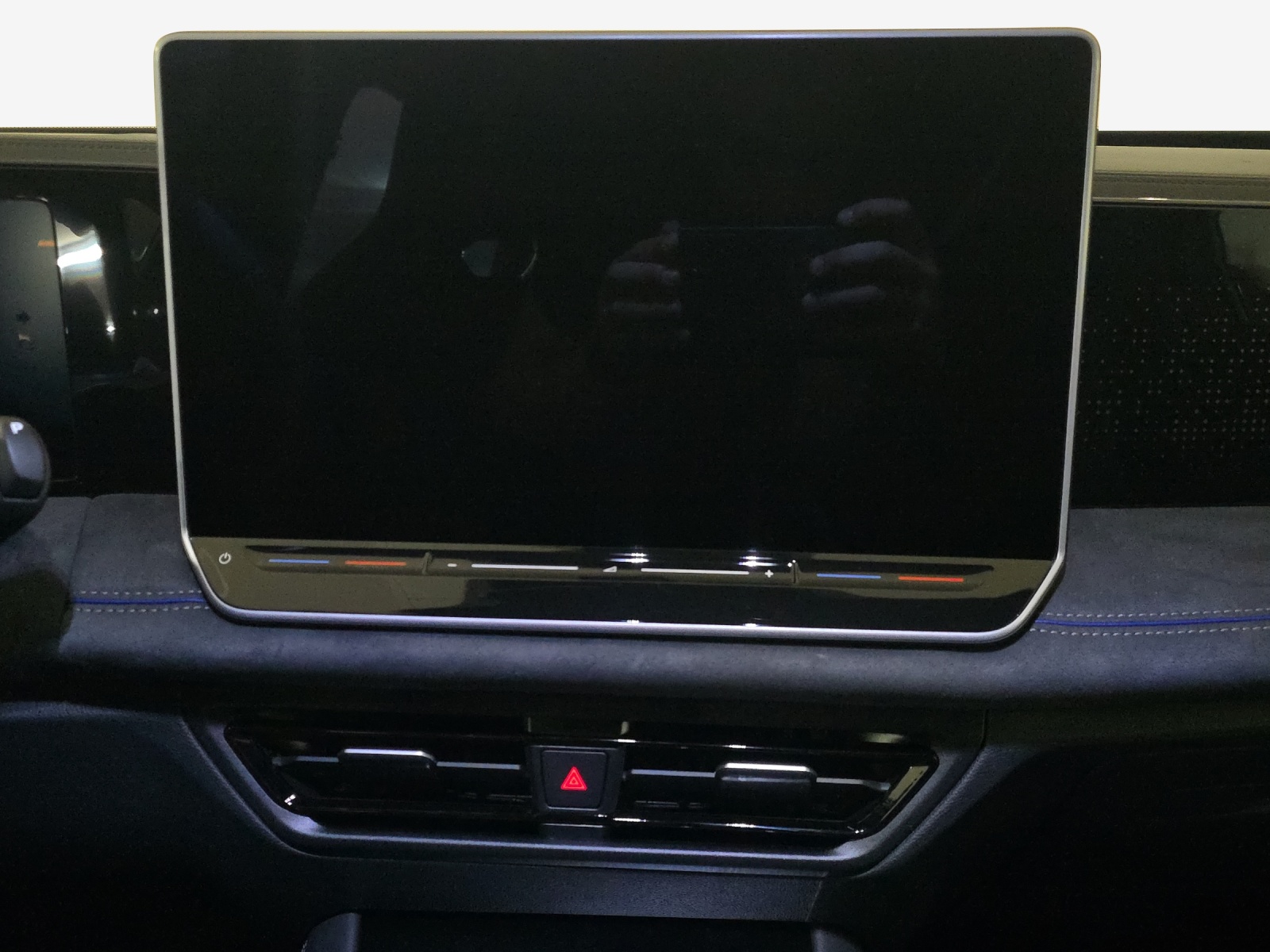 VW Tiguan 2.0 TSI DSG R-Line 4Motion-image-10