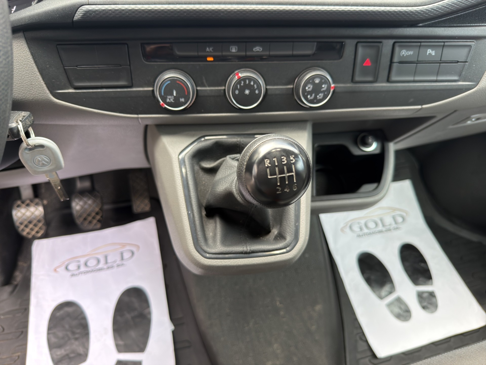 VW T6.1 2.0 TDI-image-6
