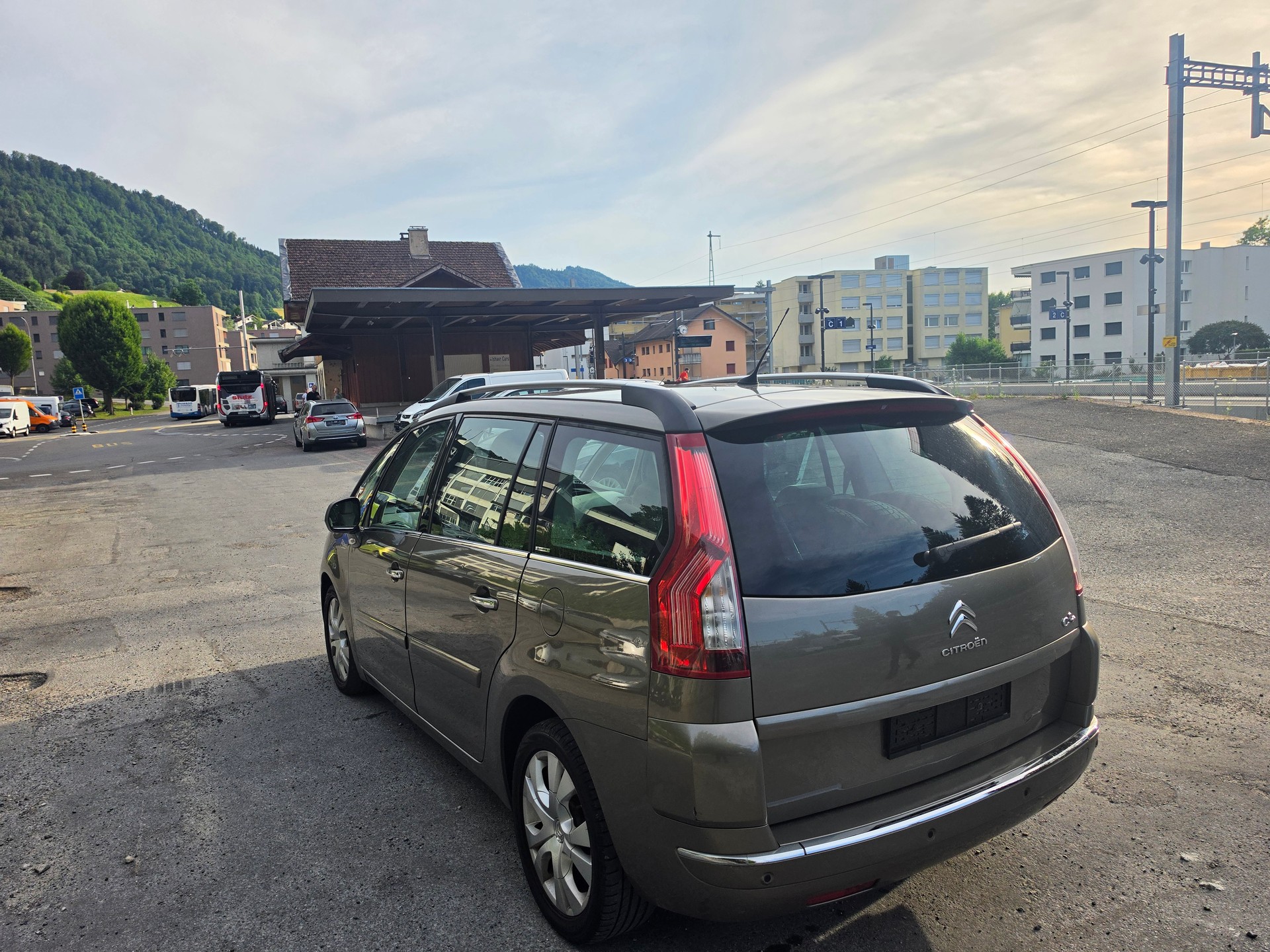 CITROEN Grand C4 Picasso 1.6i 16V Turbo Exclusive BMP6-image-3