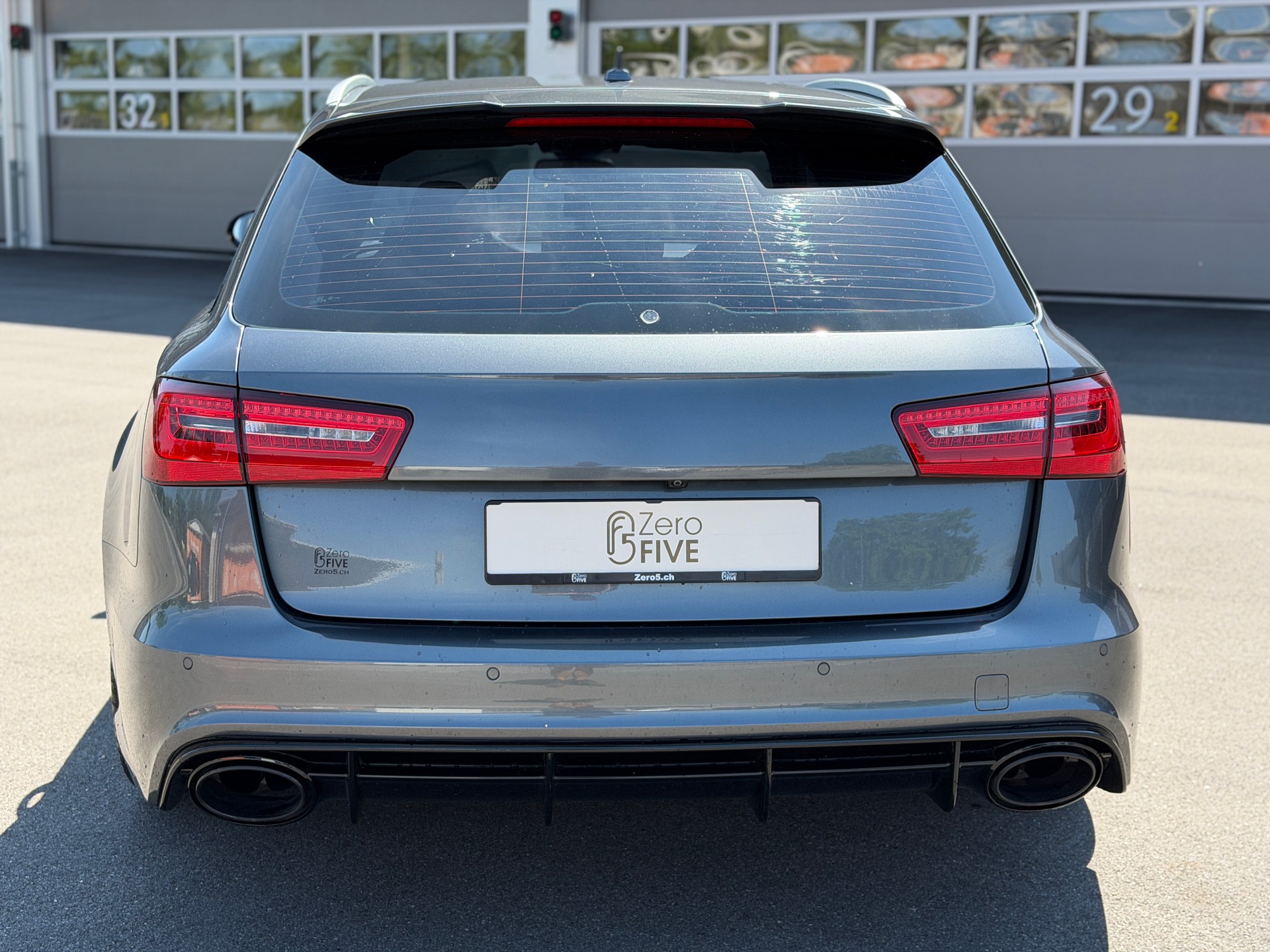 AUDI RS6 Avant 4.0 TFSI V8 quattro Tiptronic-image-4