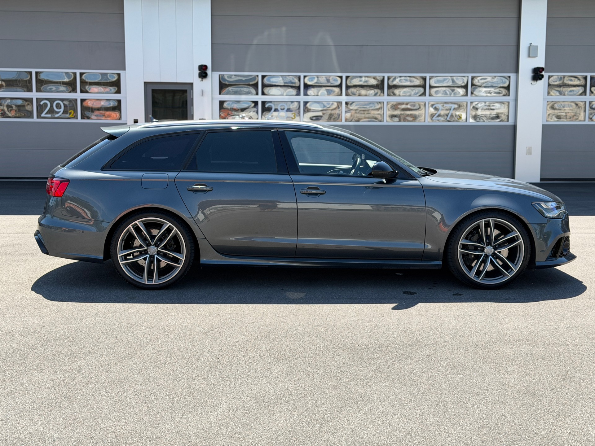 AUDI RS6 Avant 4.0 TFSI V8 quattro Tiptronic-image-2