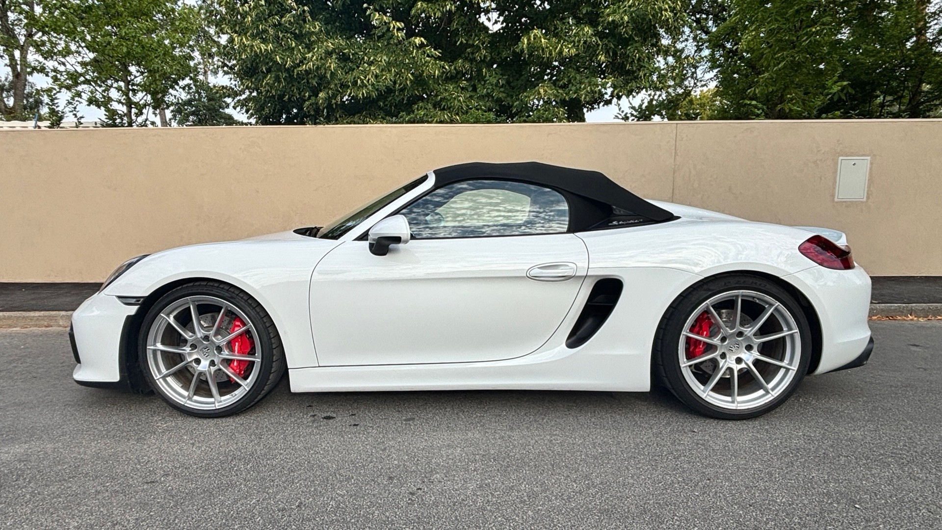 PORSCHE 3.8 Spyder-image-1