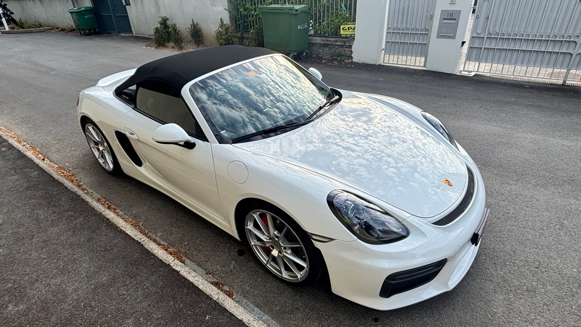 PORSCHE 3.8 Spyder-image-3