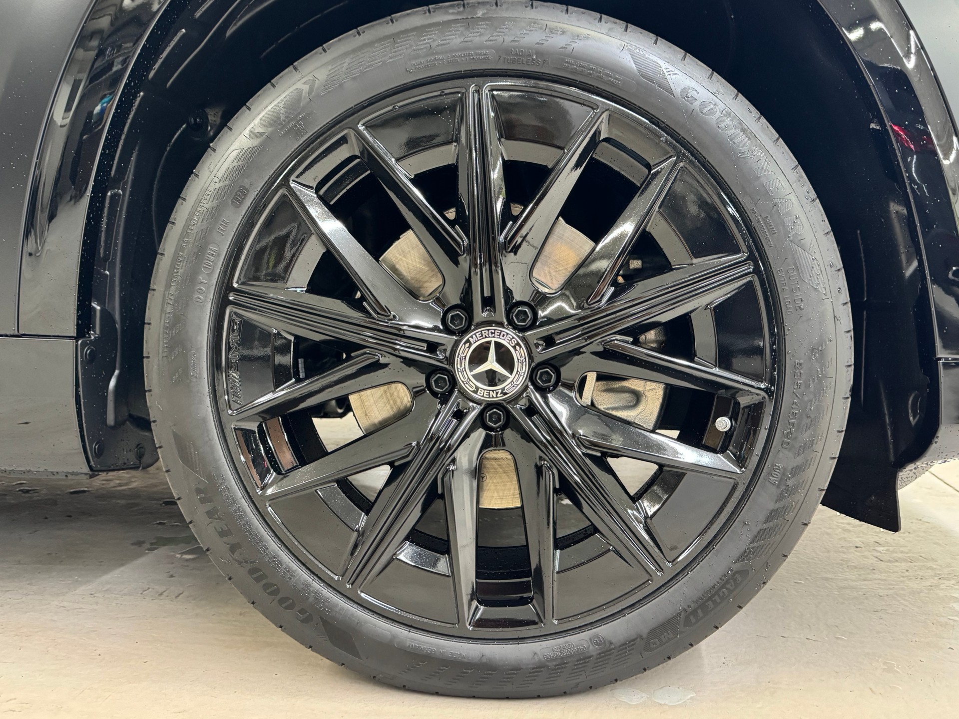 MERCEDES-BENZ GLB 220 4Matic 8G-Tronic-image-6
