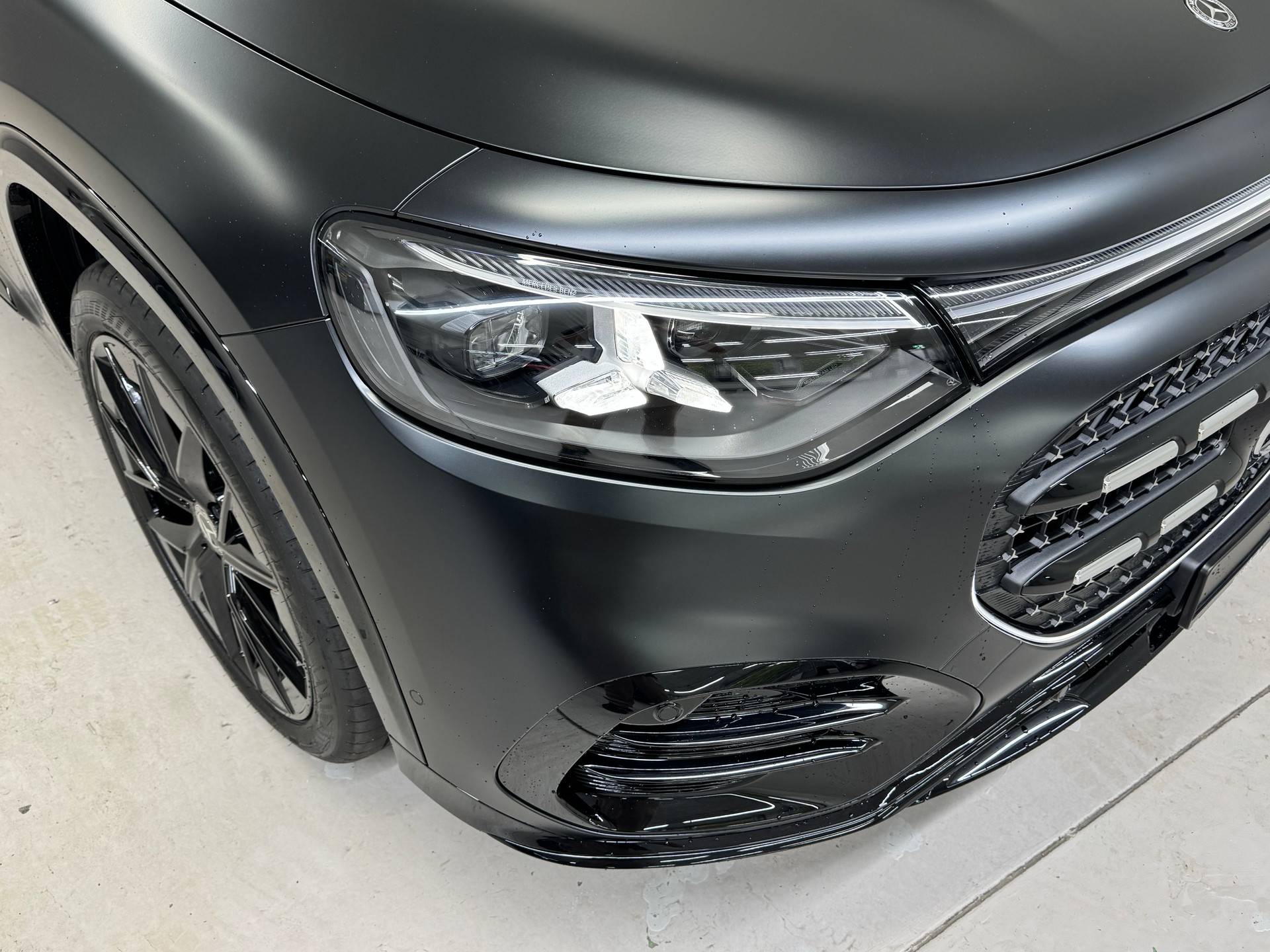 MERCEDES-BENZ GLB 220 4Matic 8G-Tronic-image-5