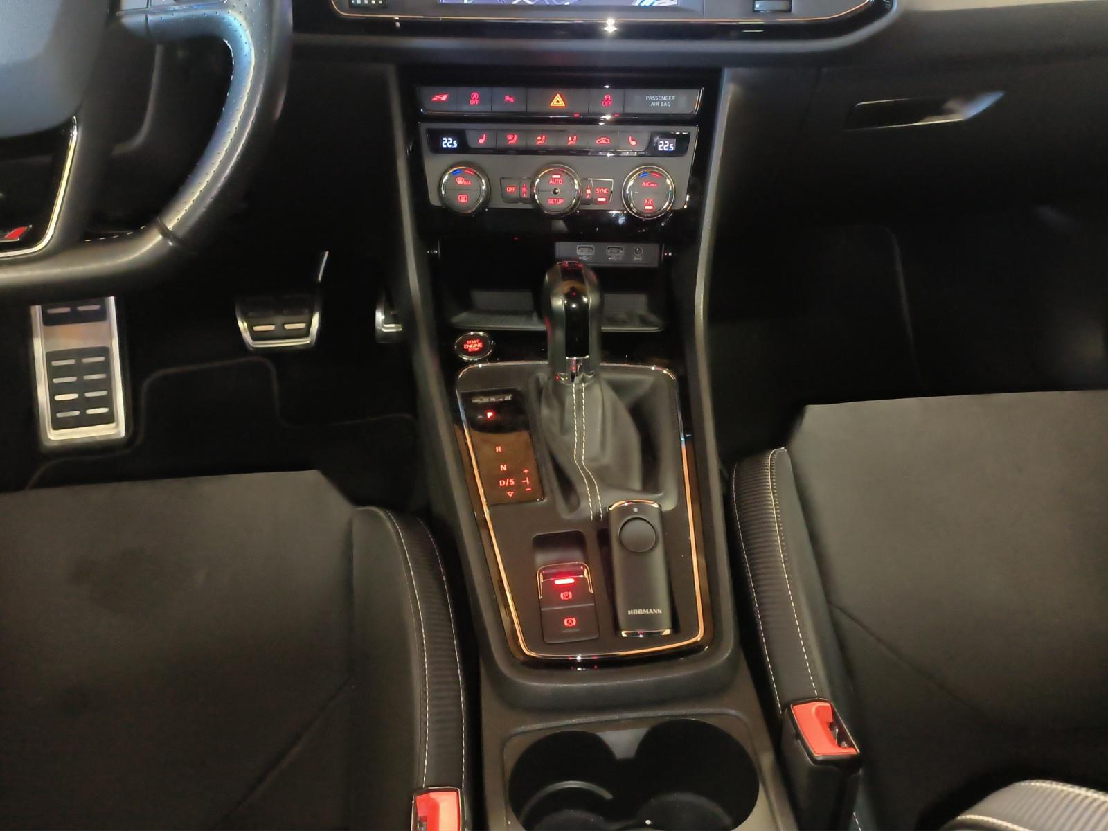 SEAT Leon ST 2.0 TSI 300 Cupra 4Drive DSG-image-19