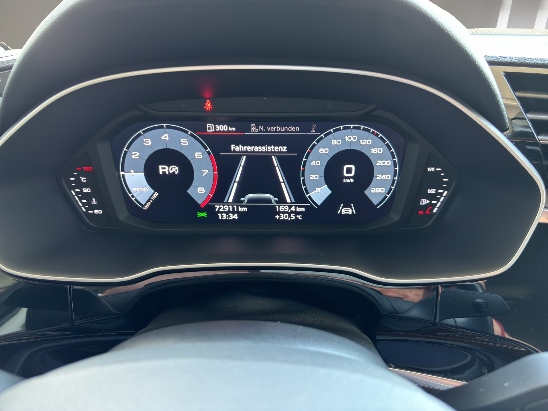 AUDI Q3 35 TFSI advanced S-tronic-image-16