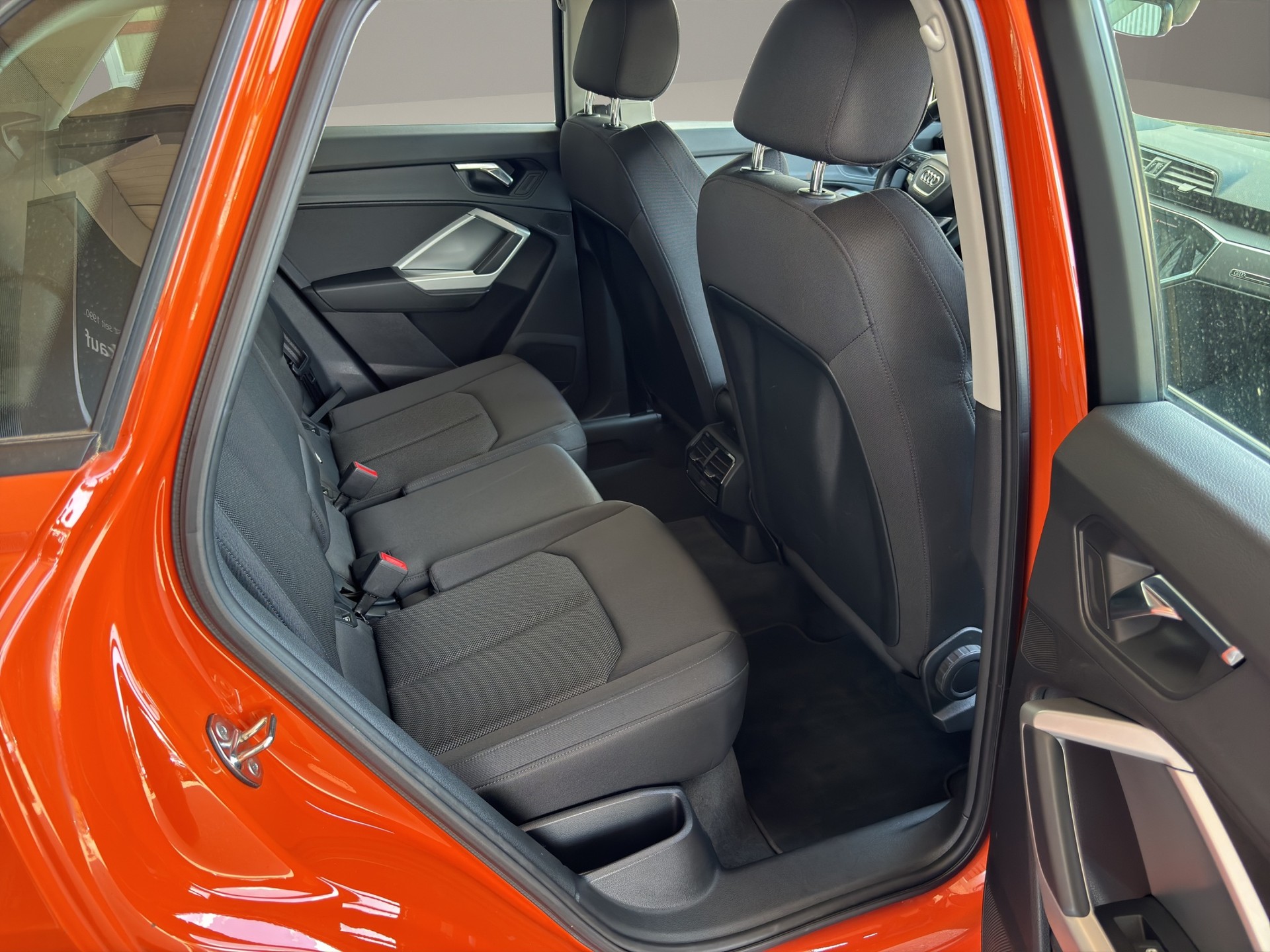 AUDI Q3 35 TFSI advanced S-tronic-image-11