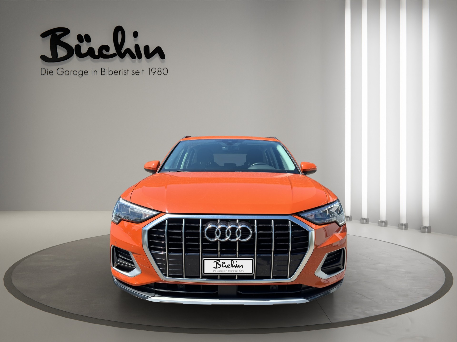 AUDI Q3 35 TFSI advanced S-tronic-showroom-element-1