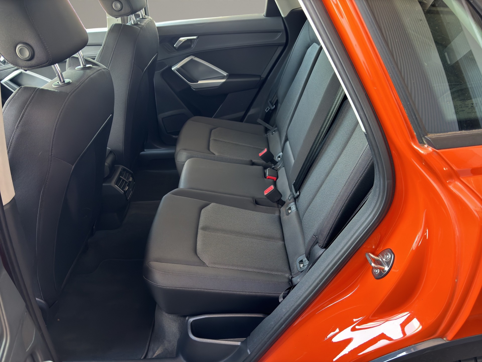 AUDI Q3 35 TFSI advanced S-tronic-image-10