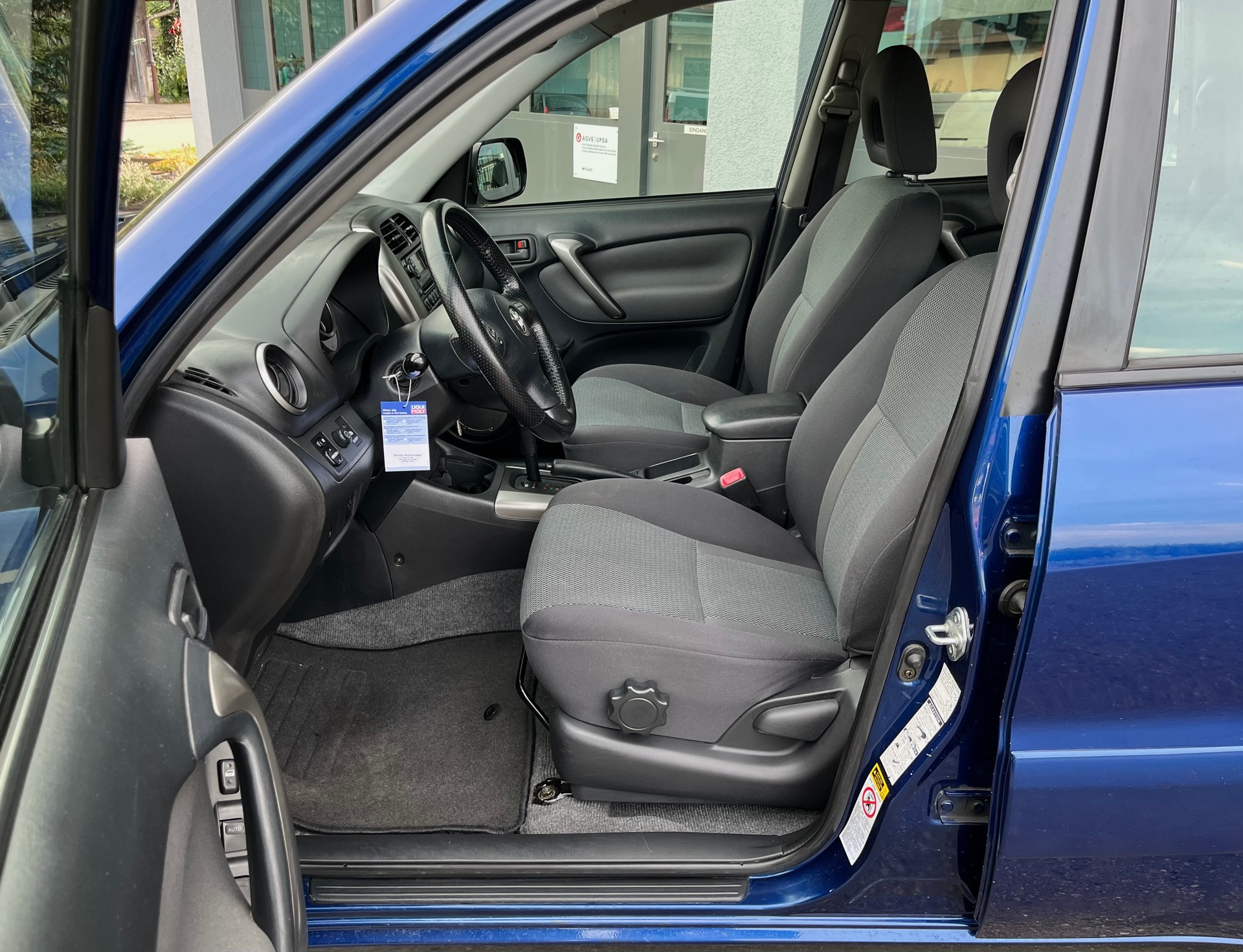 TOYOTA RAV-4 2.0 16V Linea Sol-image-8