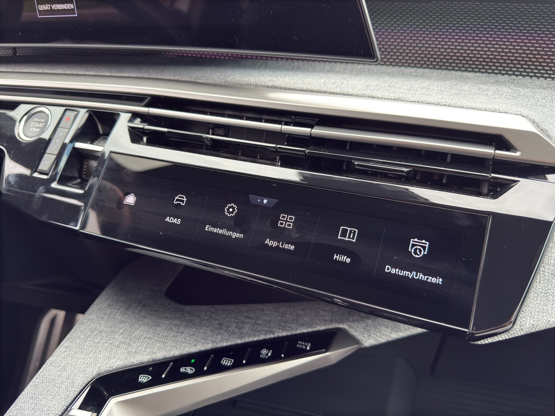PEUGEOT 5008 1.2 Hybrid e-DCS6 GT 7 Plätzer-image-46
