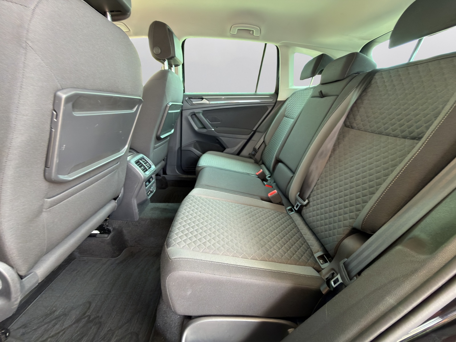 VW Tiguan 1.4TSI Comfortline 4Motion DSG-image-8