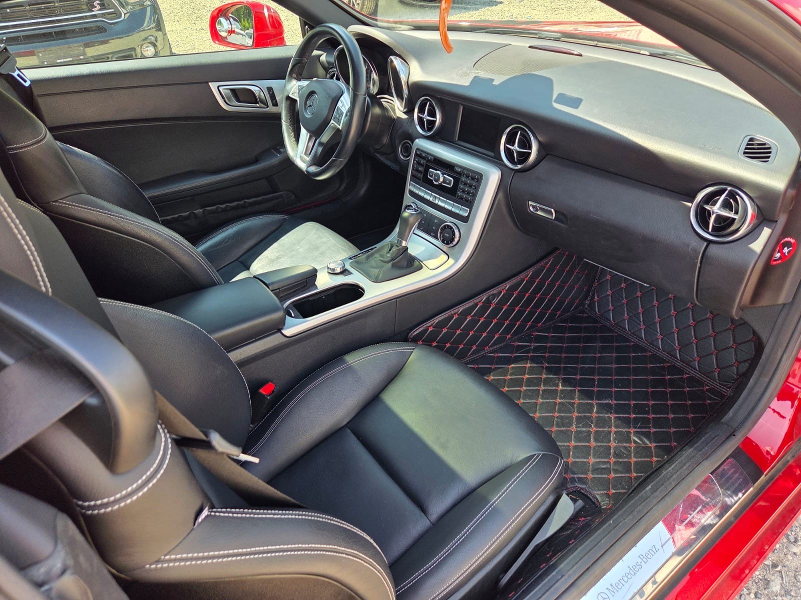MERCEDES-BENZ SLK 200 7G-Tronic-image-13
